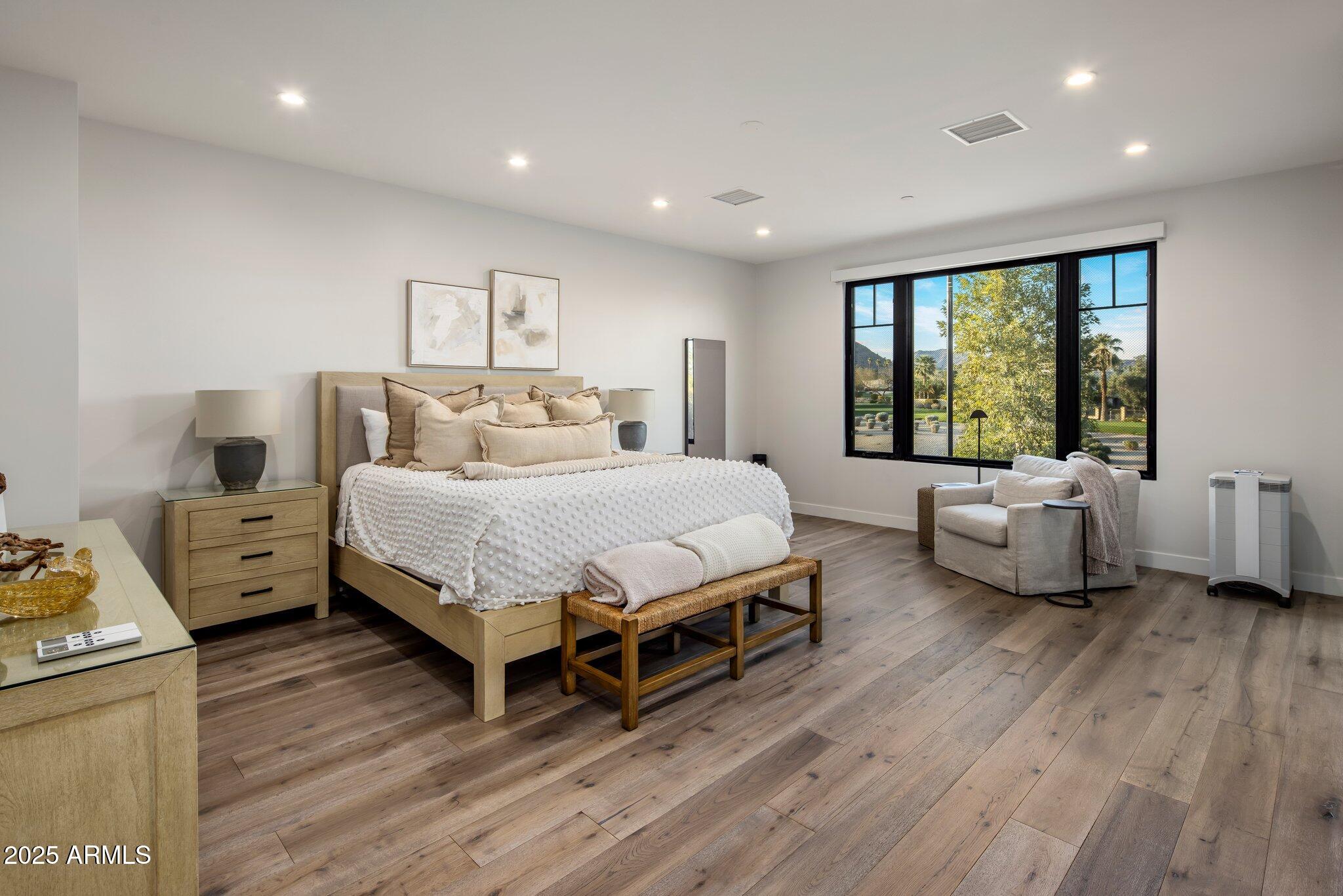 6500 E CAMELBACK Road, 1010