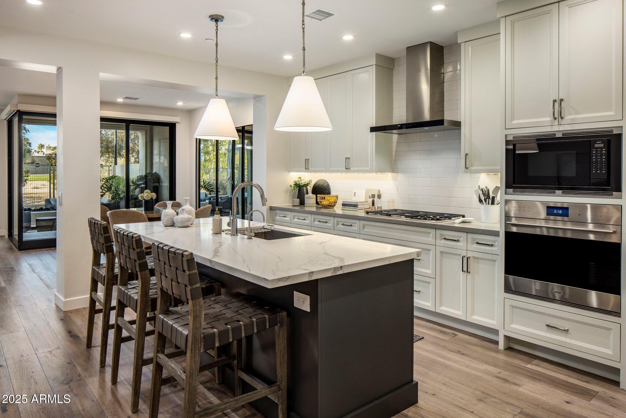6500 E CAMELBACK Road, 1010
