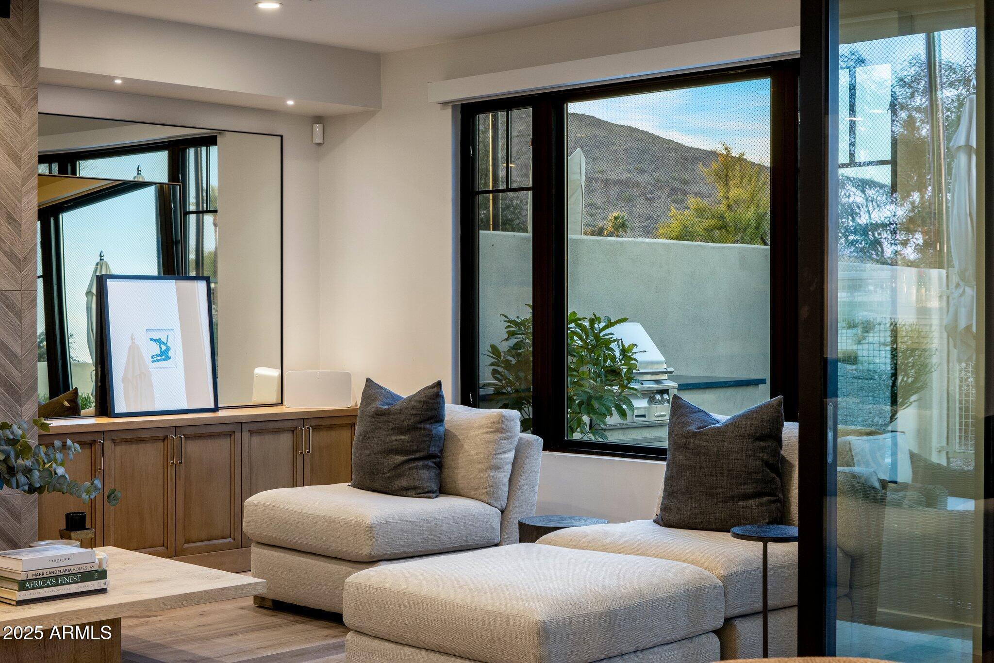 6500 E CAMELBACK Road, 1010
