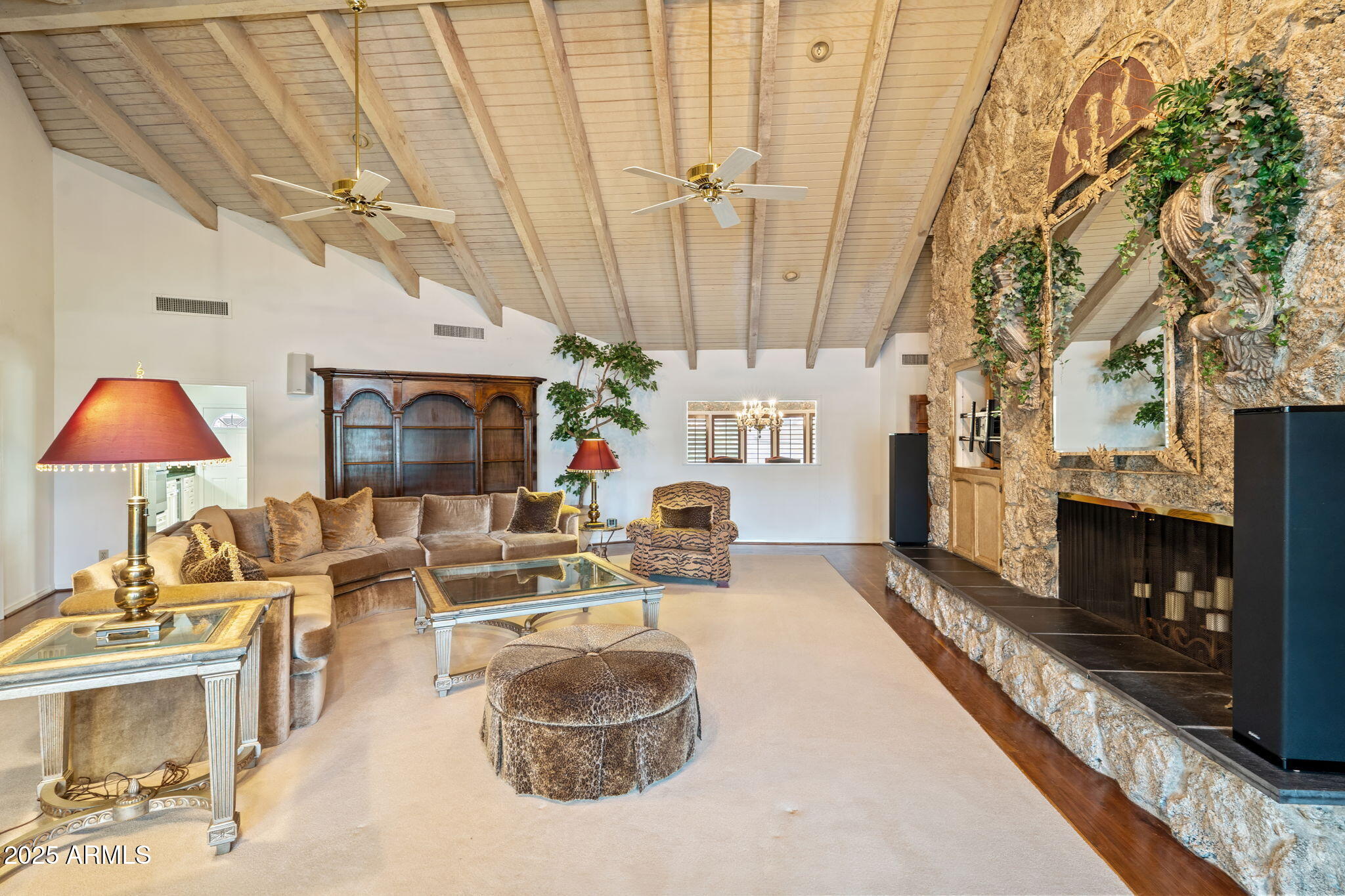 211 W KALER Drive