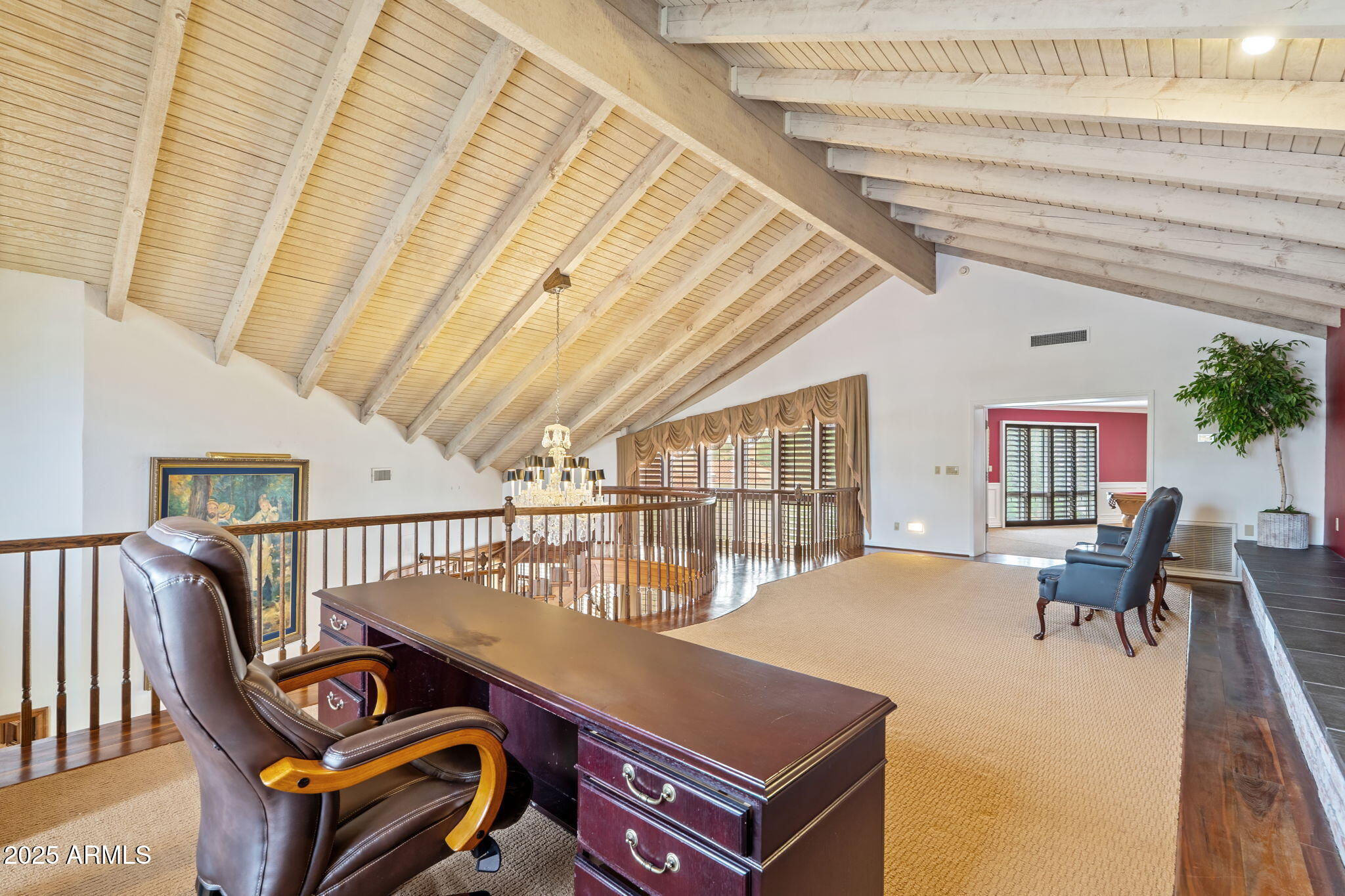 211 W KALER Drive
