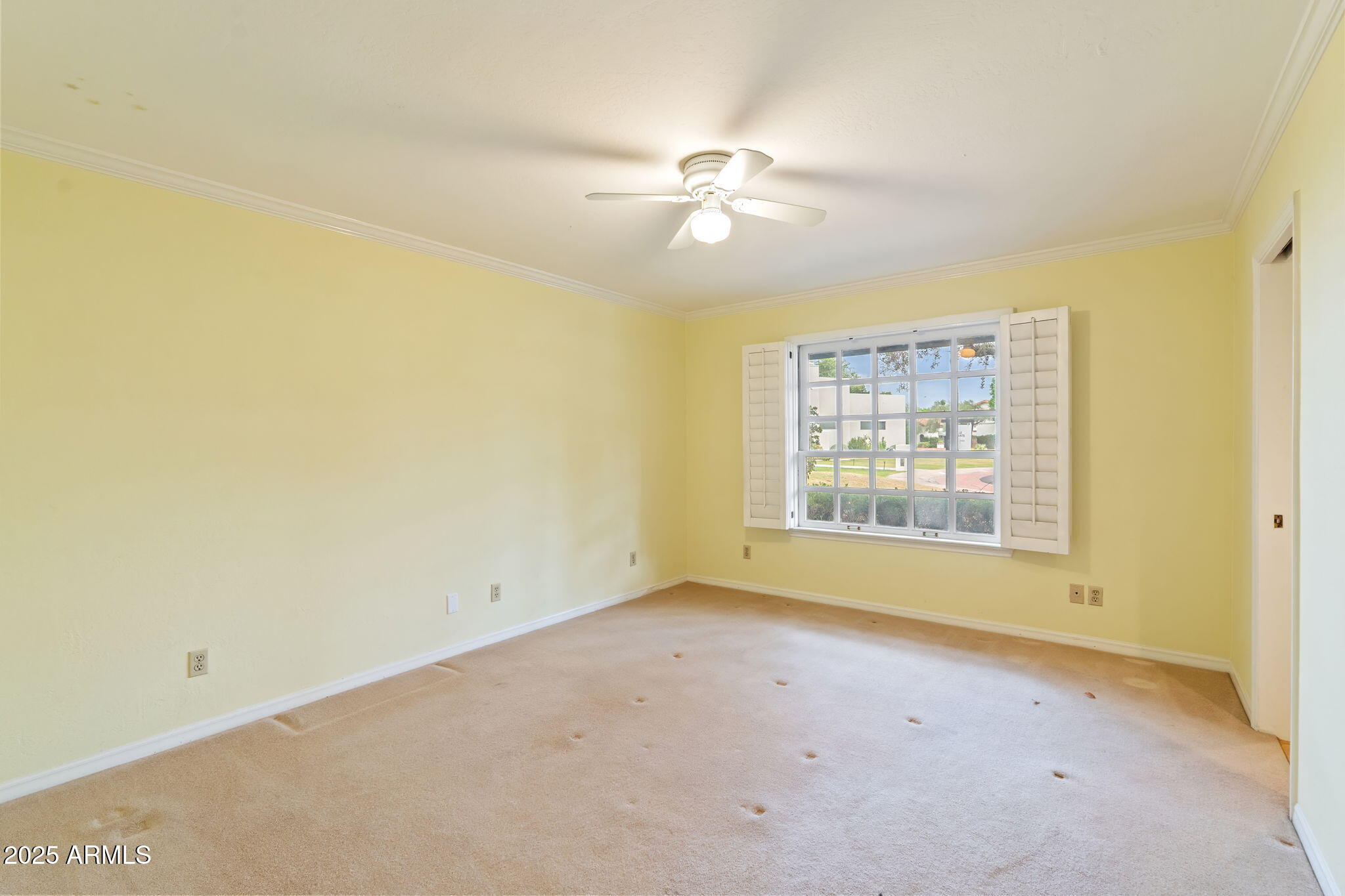 211 W KALER Drive