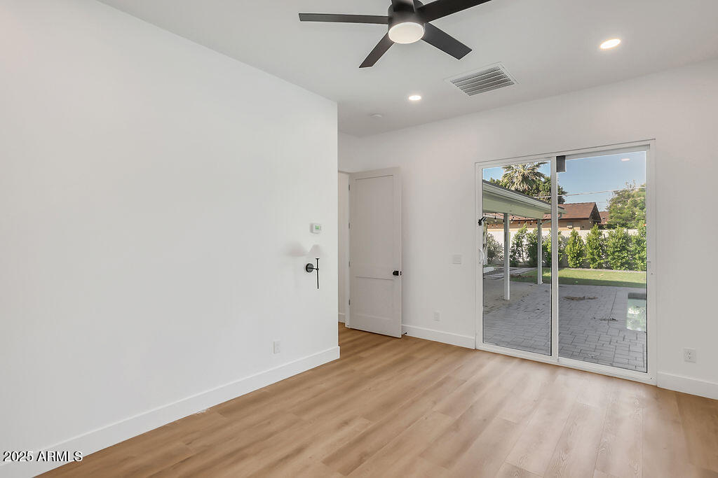 4102 E PINCHOT Avenue, Phoenix