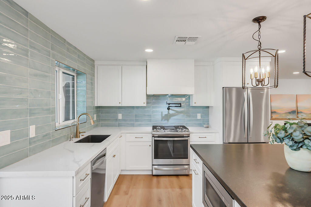 4102 E PINCHOT Avenue, Phoenix