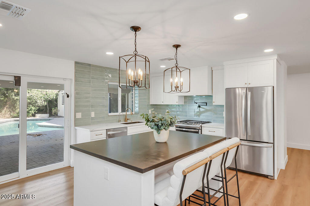 4102 E PINCHOT Avenue, Phoenix