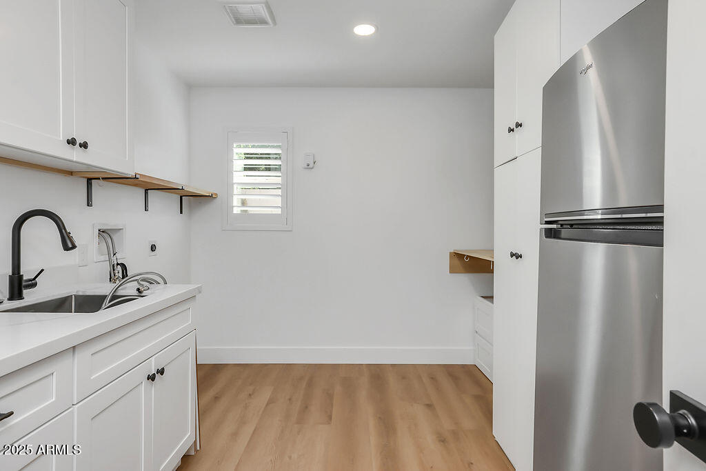 4102 E PINCHOT Avenue, Phoenix