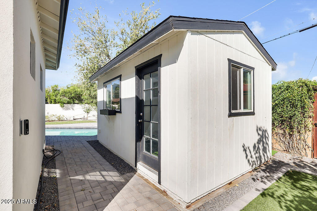 4102 E PINCHOT Avenue, Phoenix