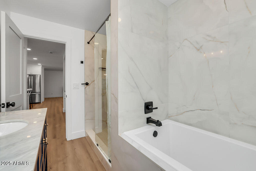 4102 E PINCHOT Avenue, Phoenix