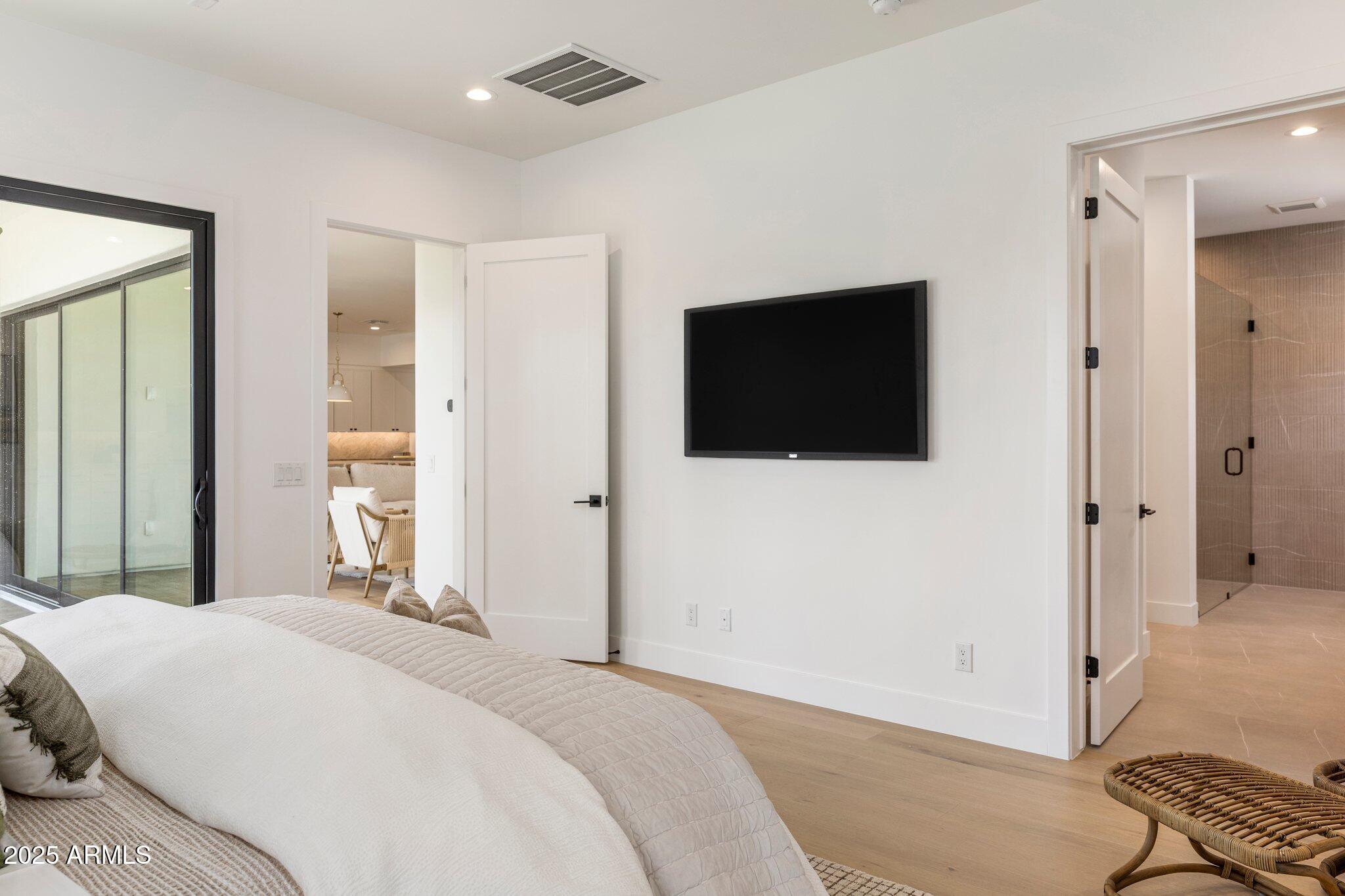 4307 E SELLS Drive, Phoenix