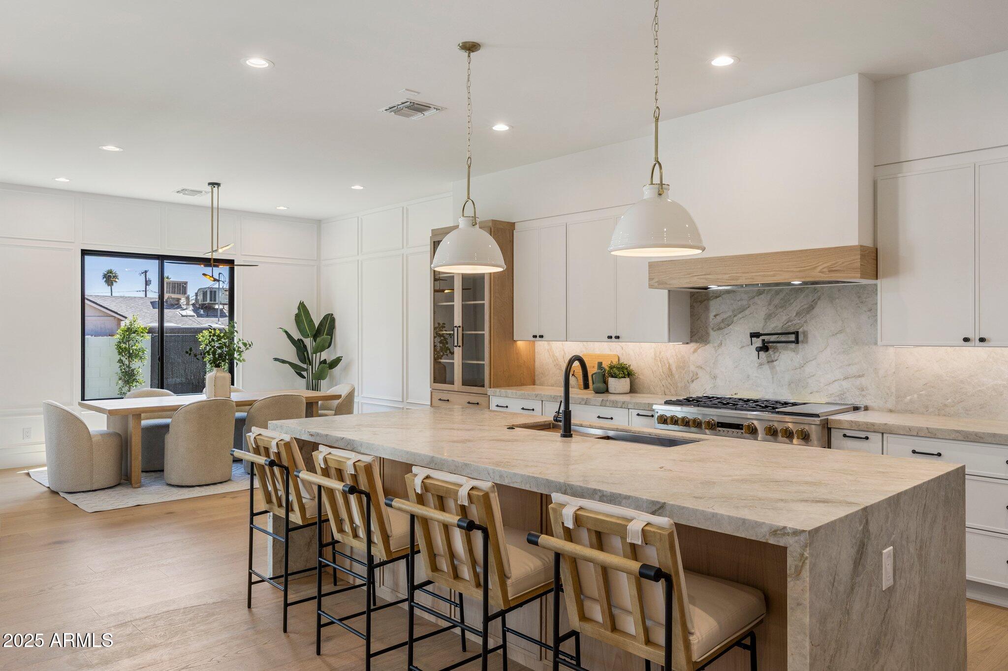 4307 E SELLS Drive, Phoenix