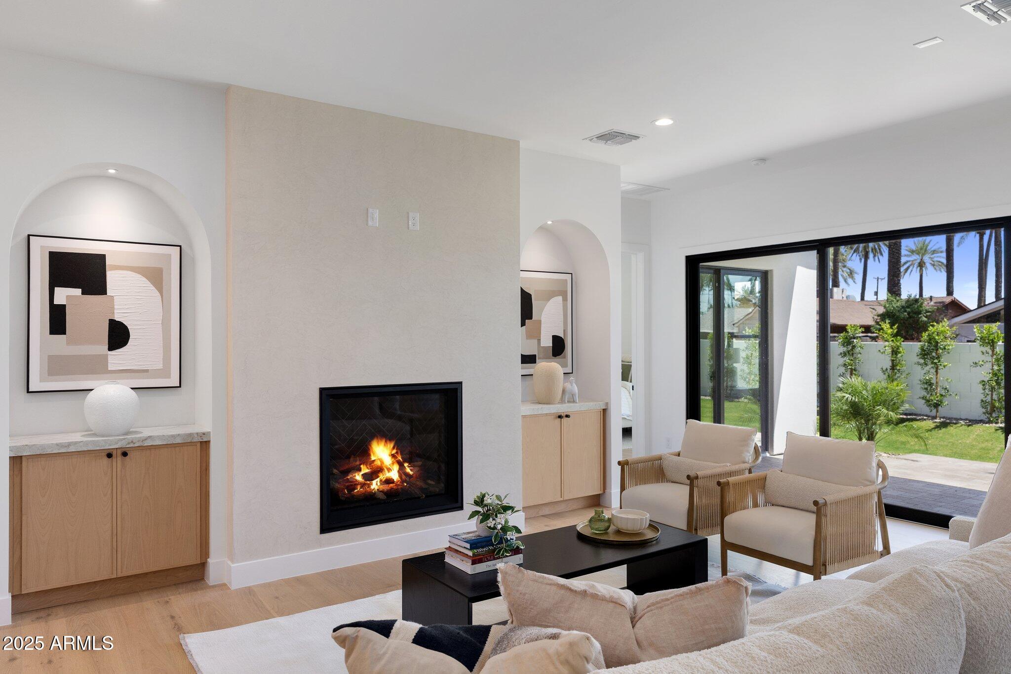 4307 E SELLS Drive, Phoenix