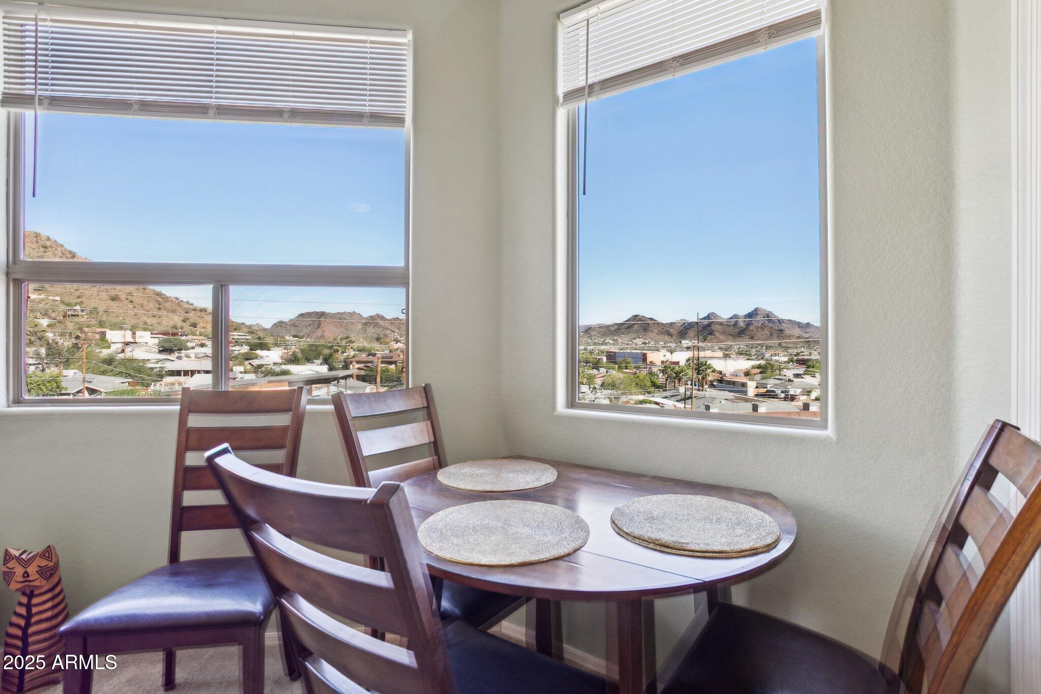 9820 N CENTRAL Avenue, 317