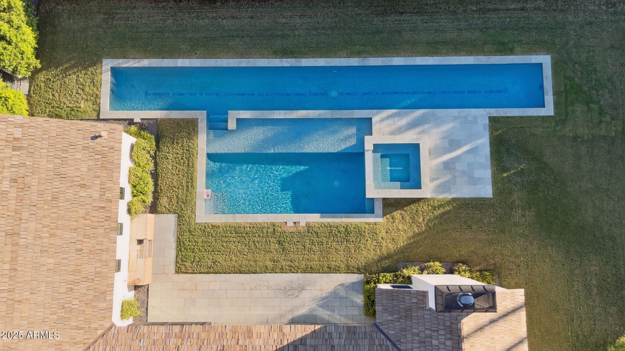 6333 E LAFAYETTE Boulevard