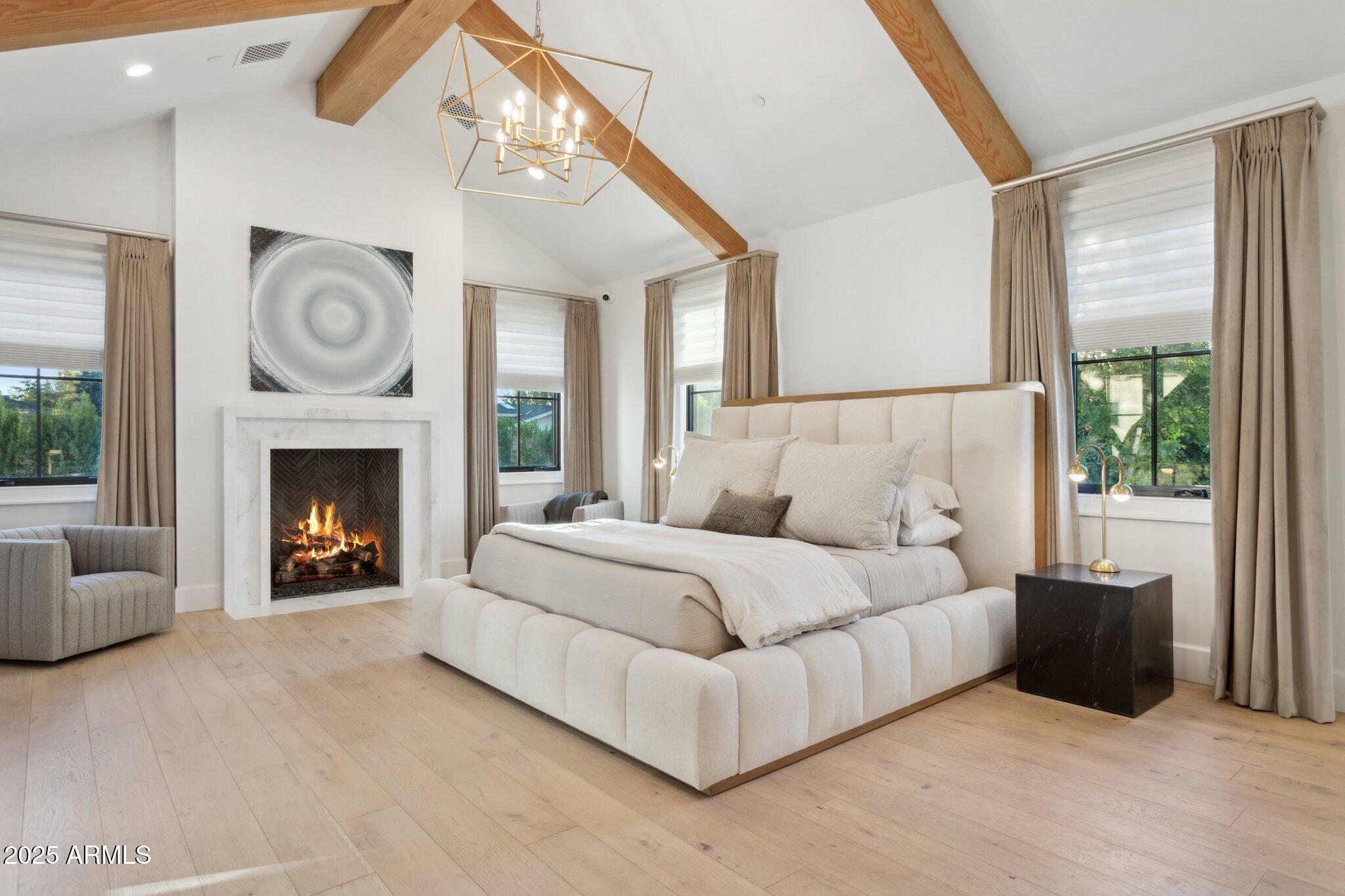 6333 E LAFAYETTE Boulevard