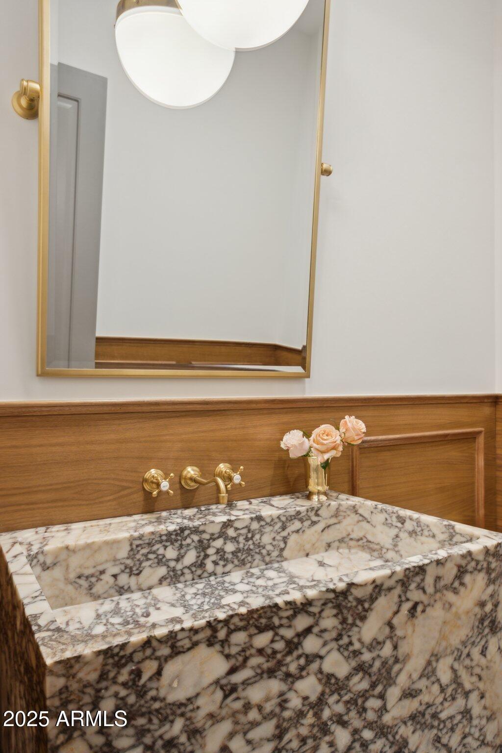 6333 E LAFAYETTE Boulevard