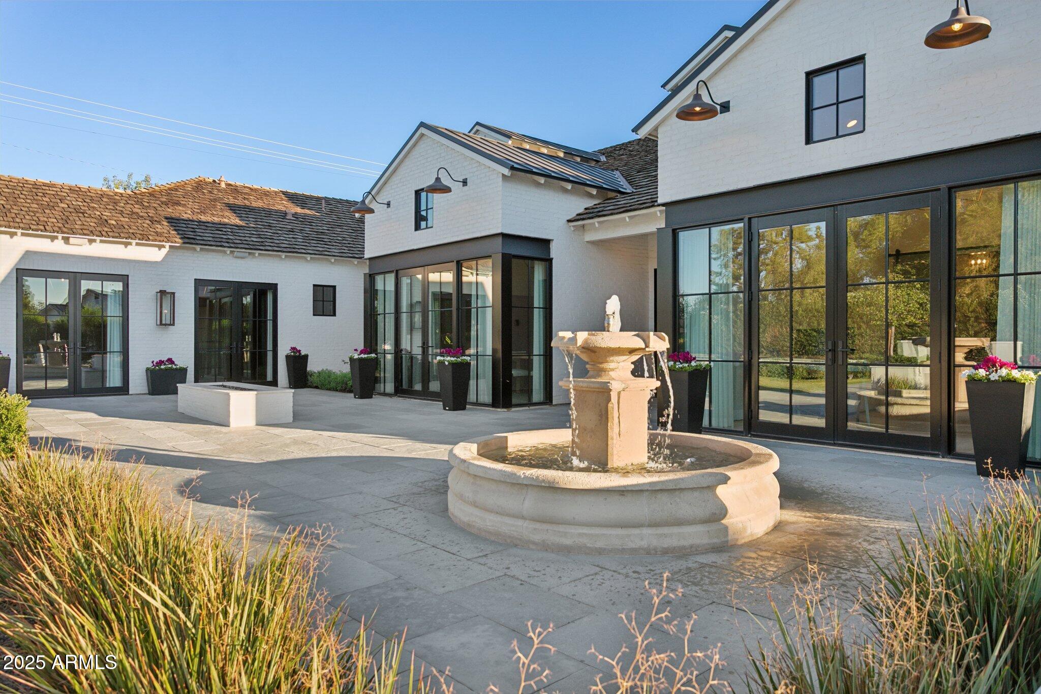 6333 E LAFAYETTE Boulevard