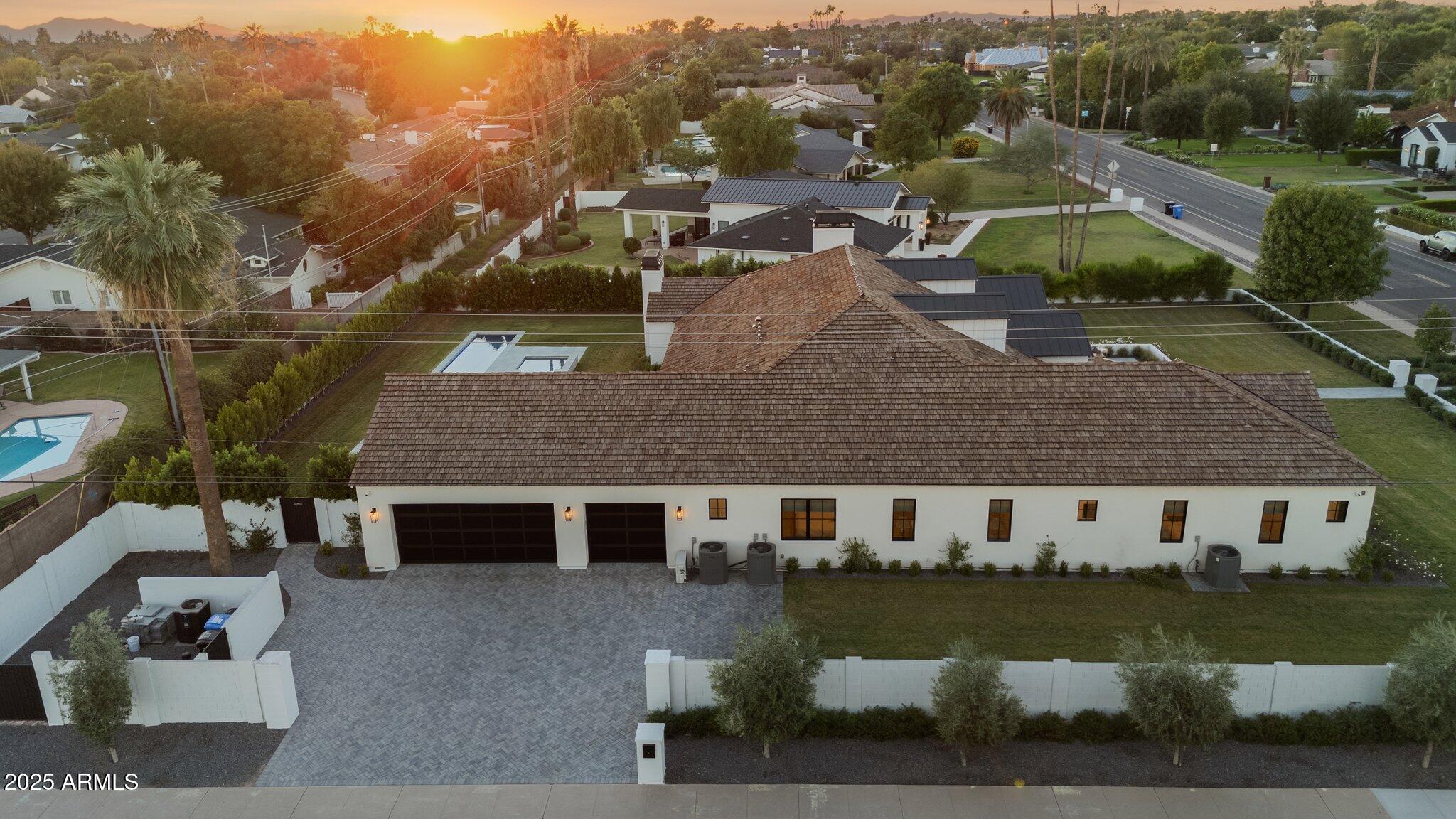 6333 E LAFAYETTE Boulevard