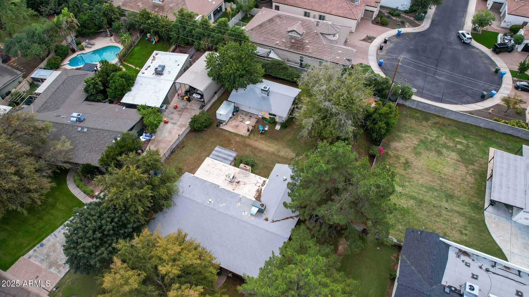 2917 E HIGHLAND Avenue