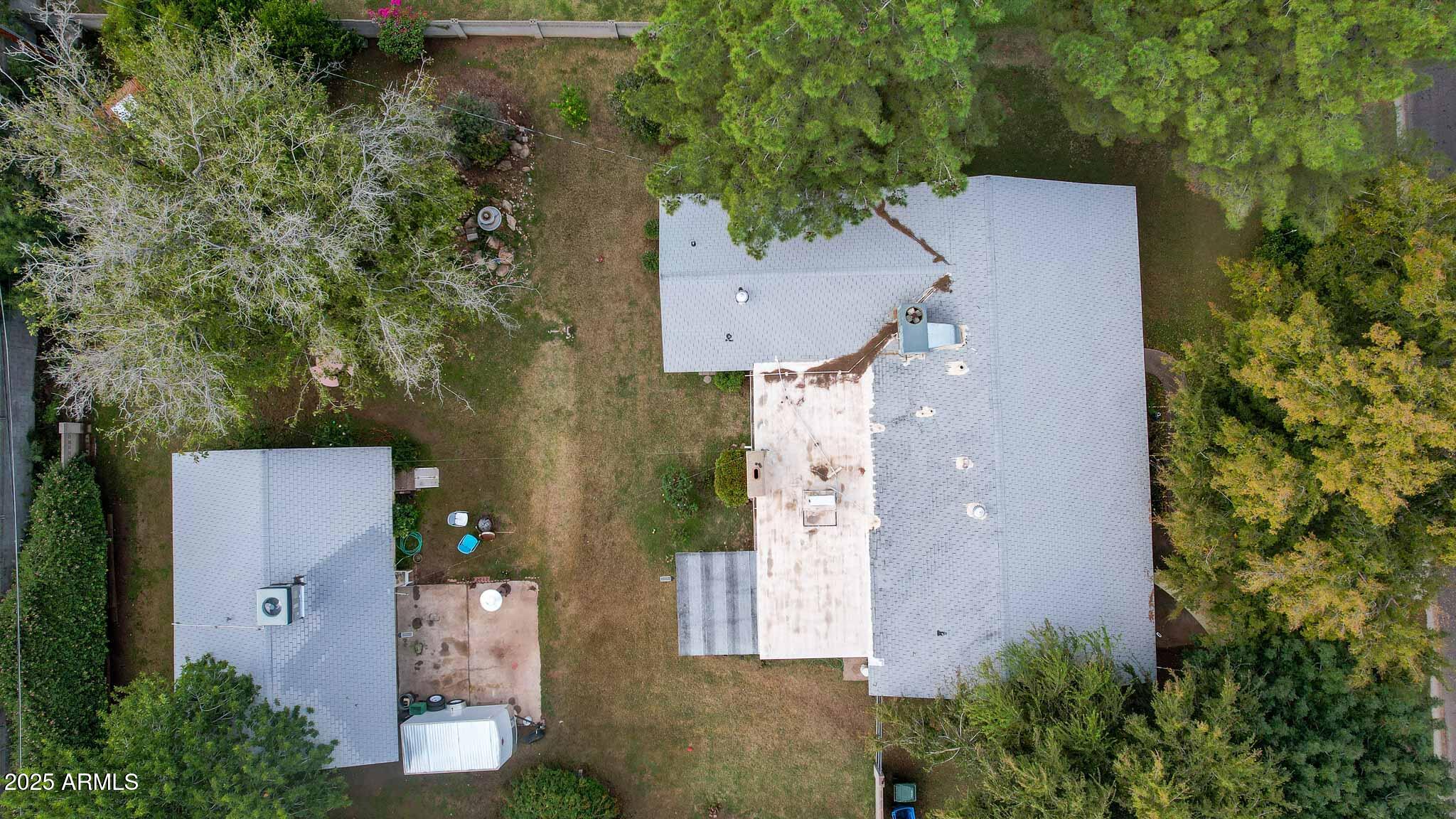 2917 E HIGHLAND Avenue