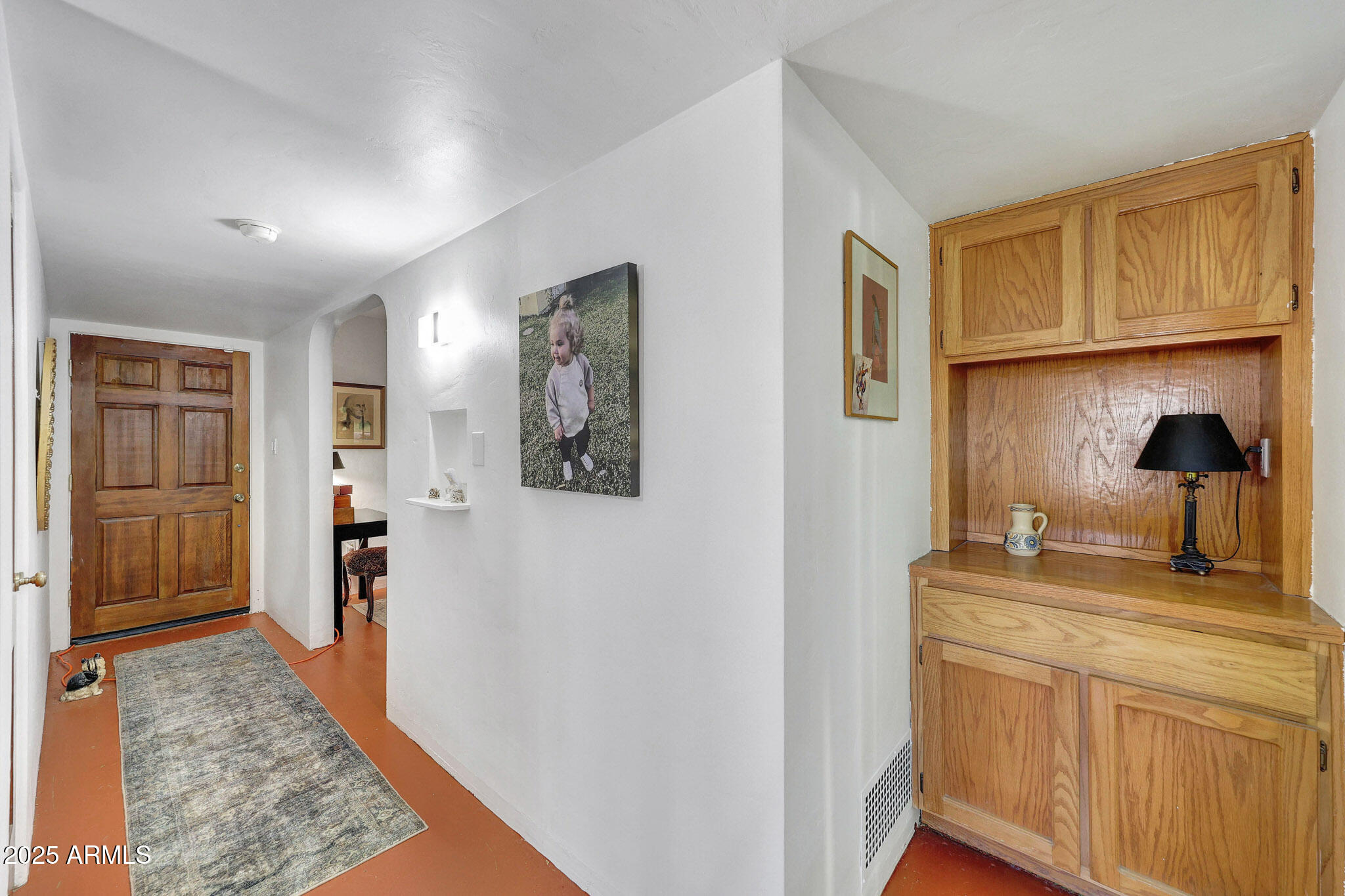 2917 E HIGHLAND Avenue