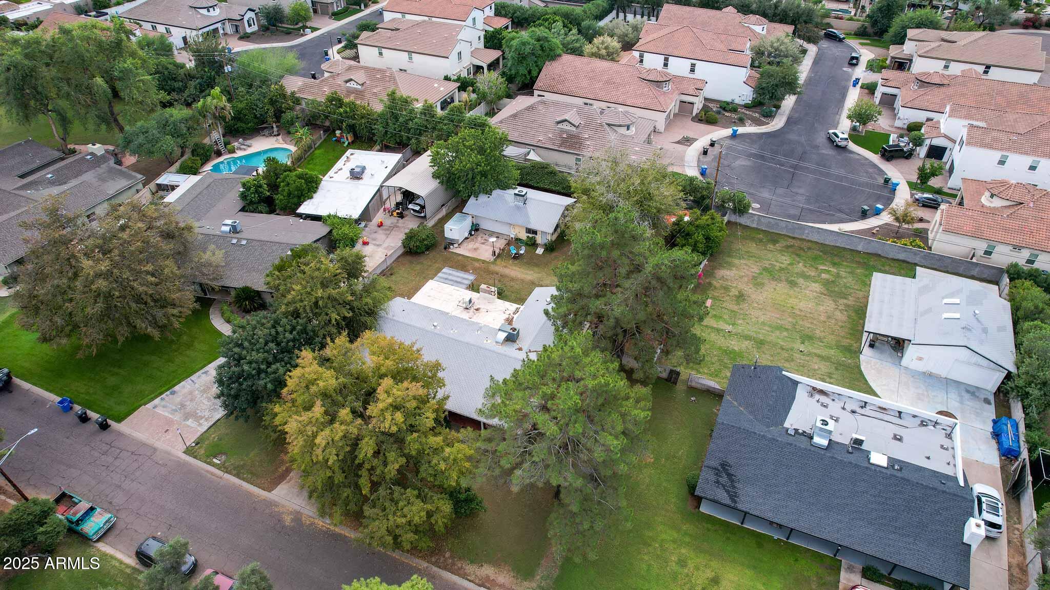 2917 E HIGHLAND Avenue