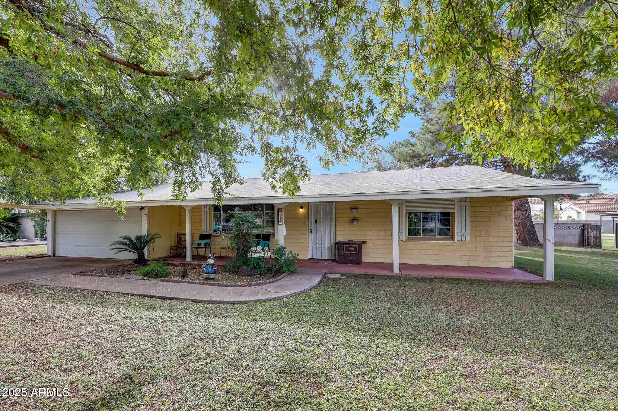 2917 E HIGHLAND Avenue