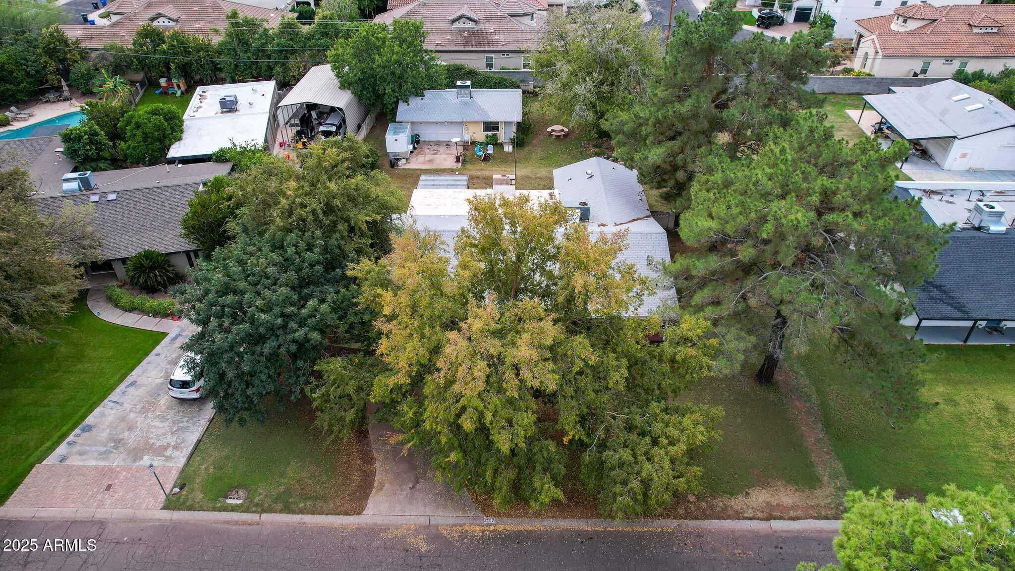 2917 E HIGHLAND Avenue