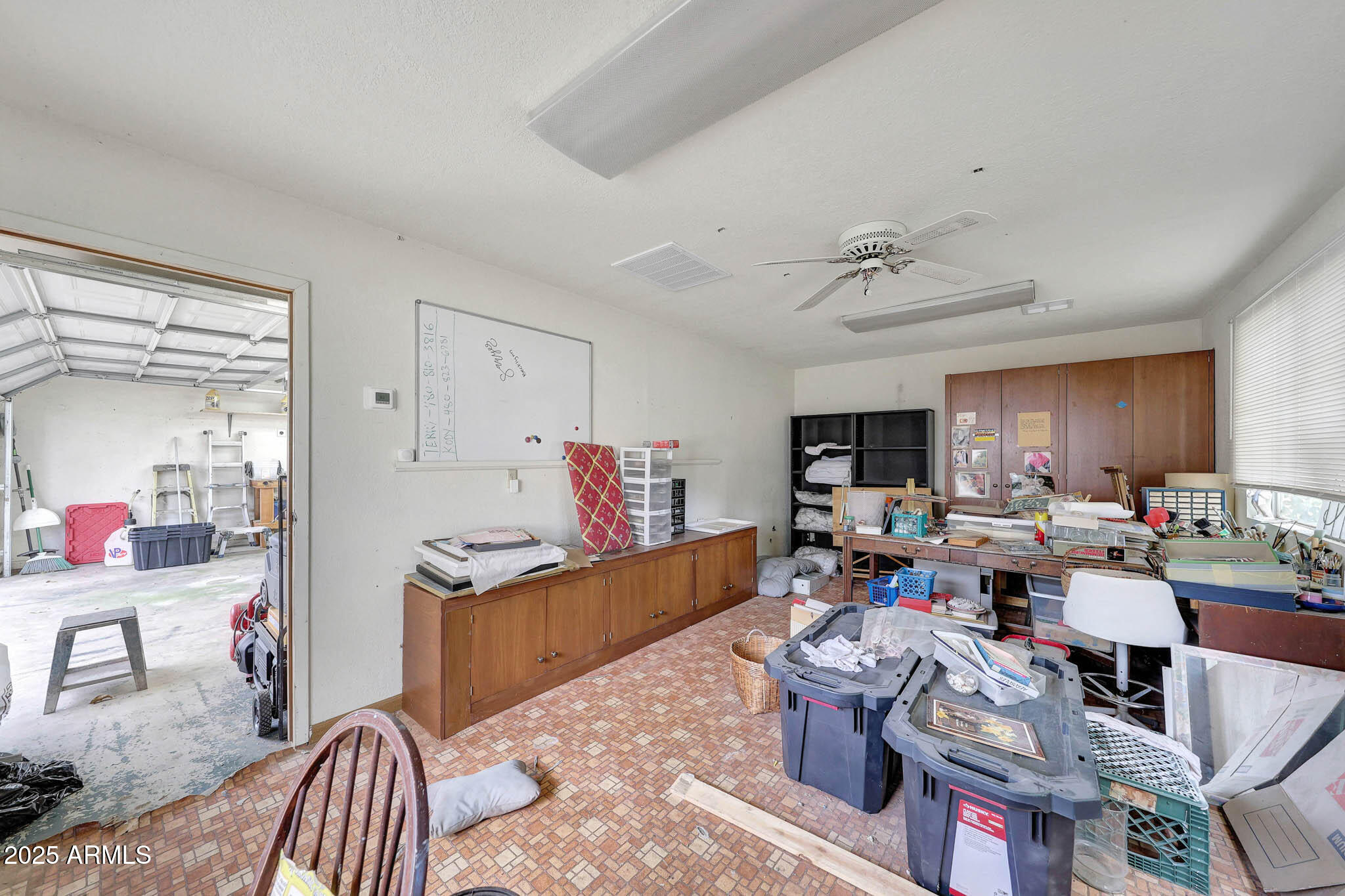 2917 E HIGHLAND Avenue