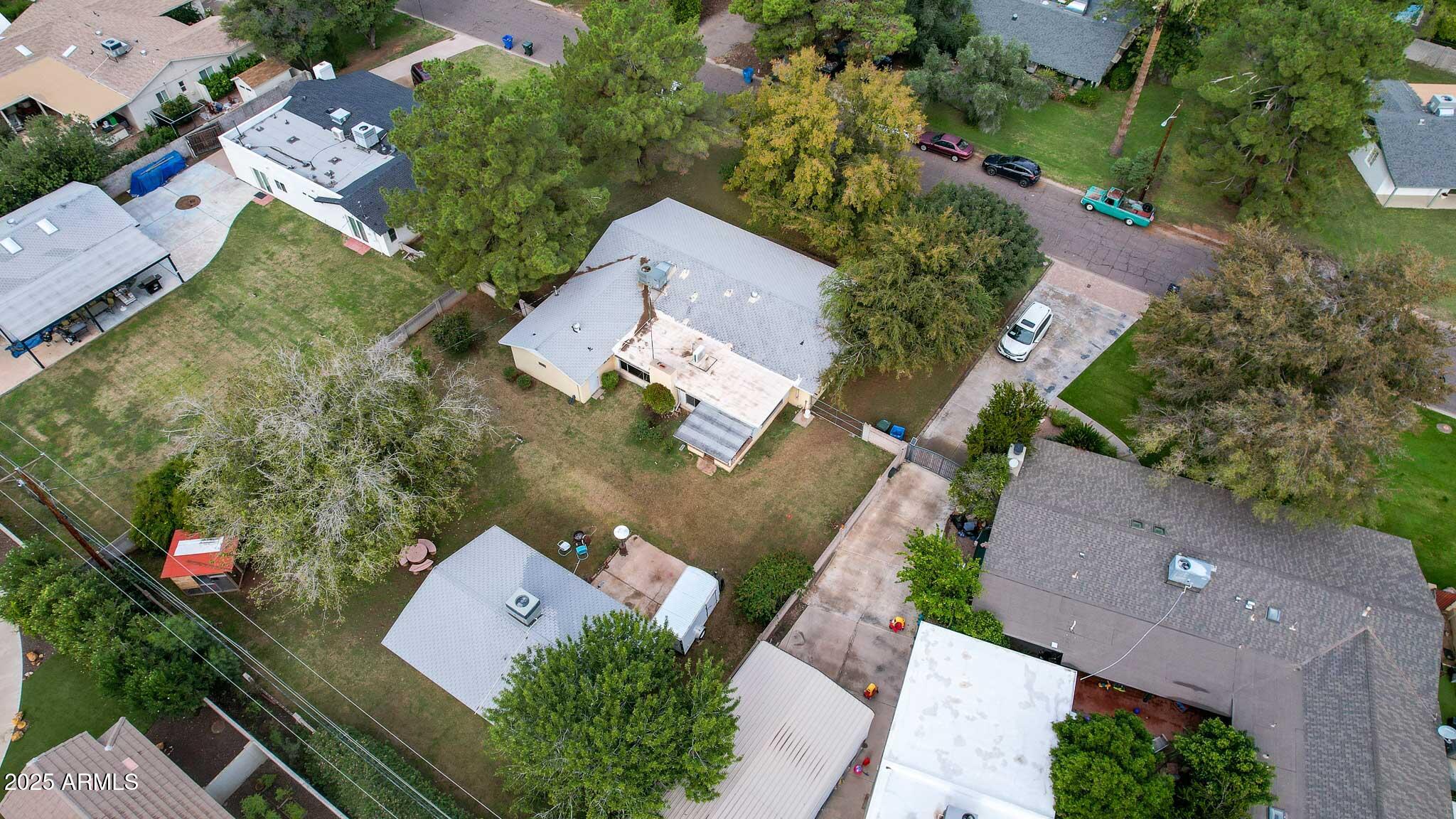 2917 E HIGHLAND Avenue