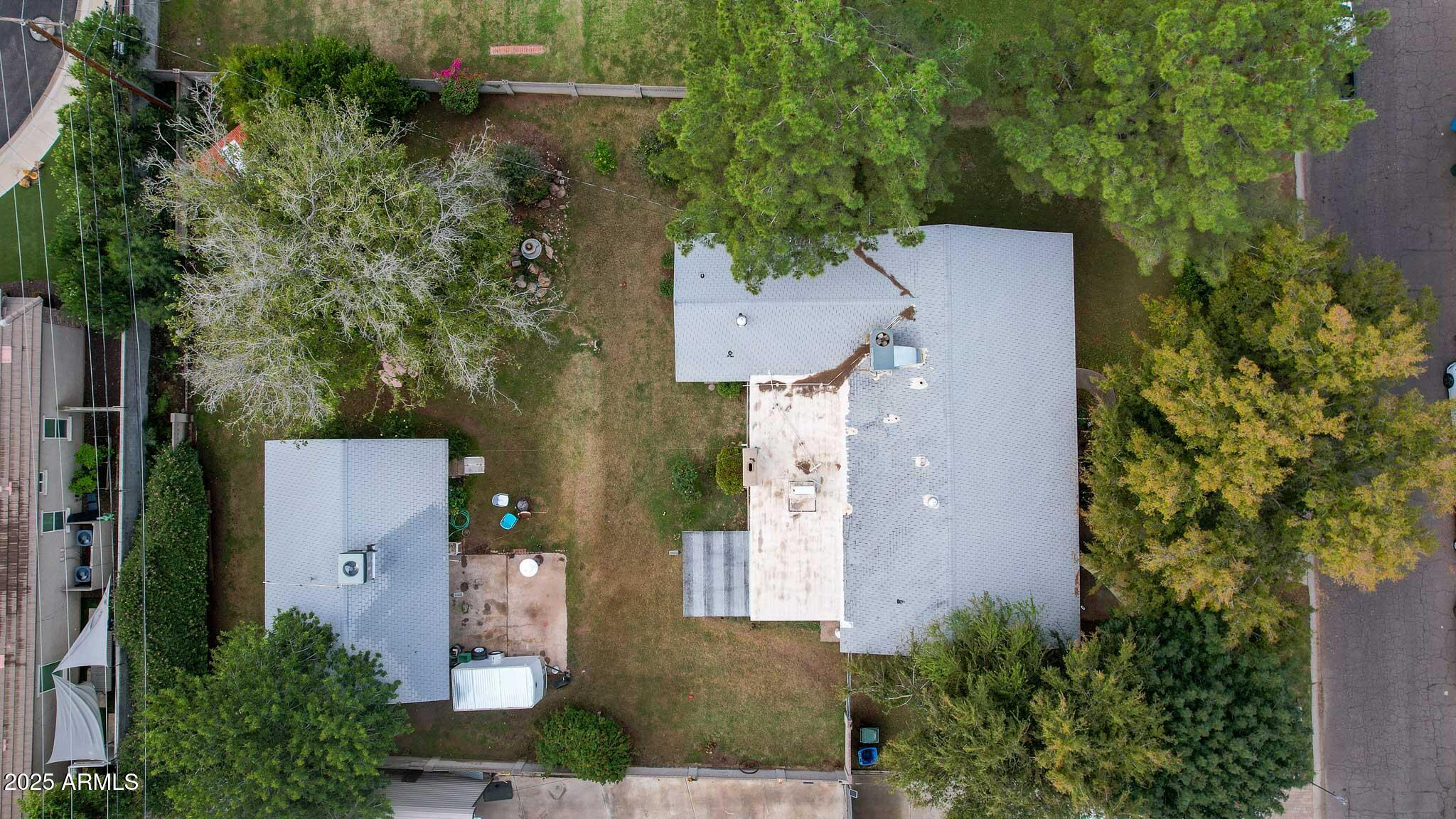 2917 E HIGHLAND Avenue