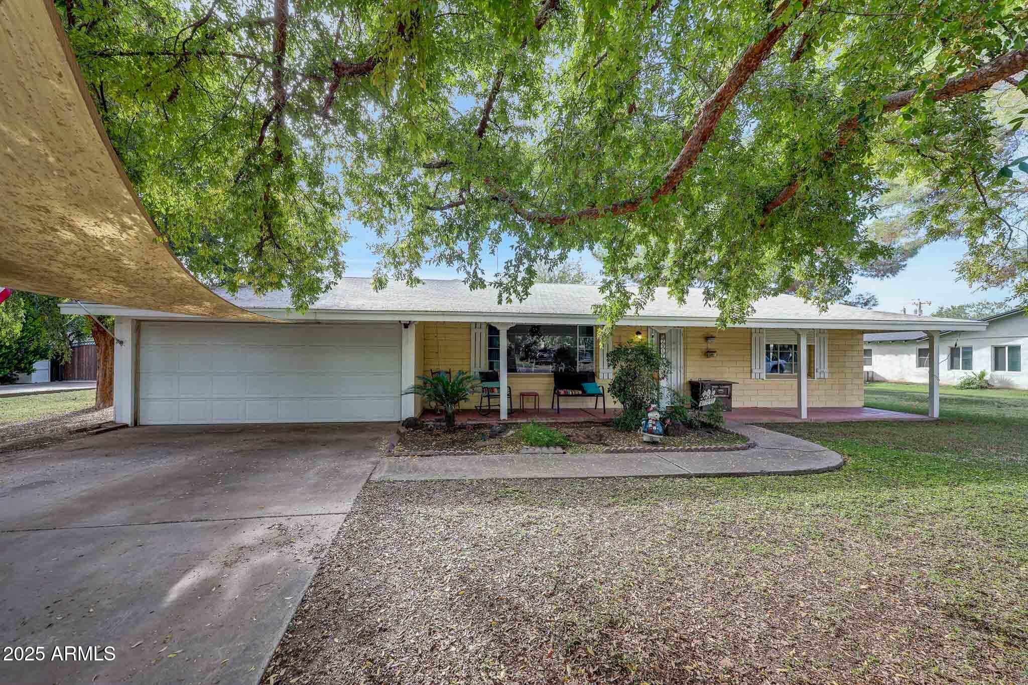 2917 E HIGHLAND Avenue