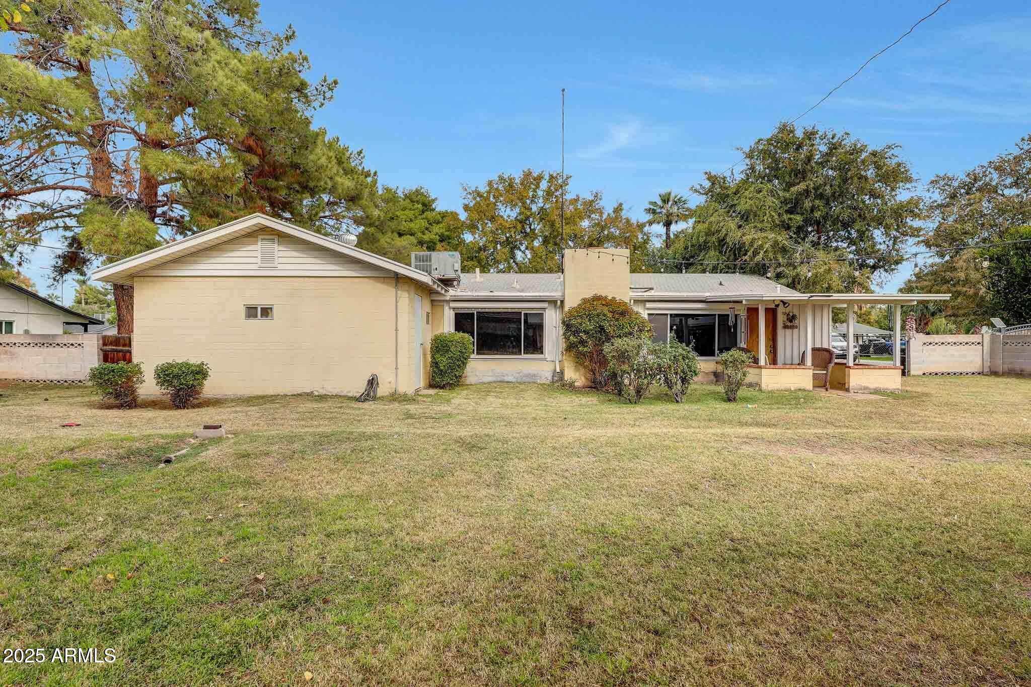 2917 E HIGHLAND Avenue