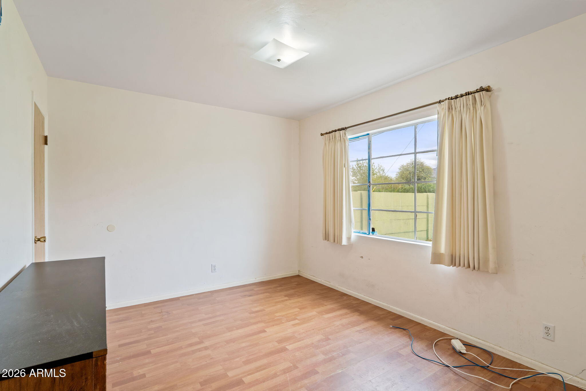 3502 E PASADENA Avenue