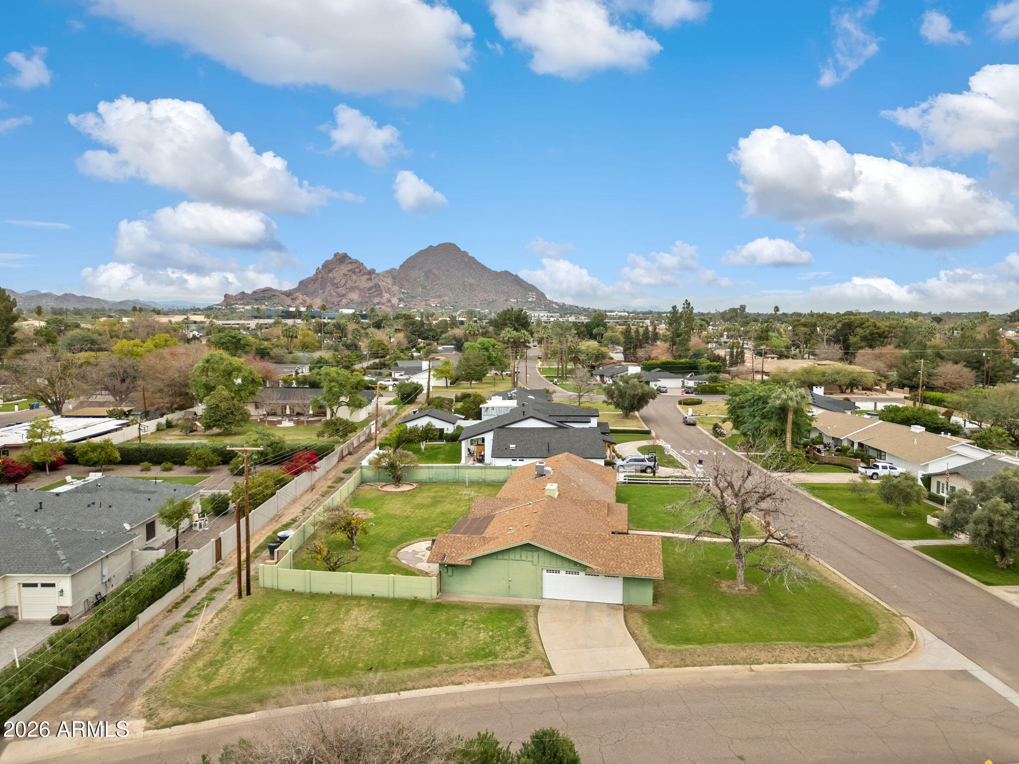 3502 E PASADENA Avenue