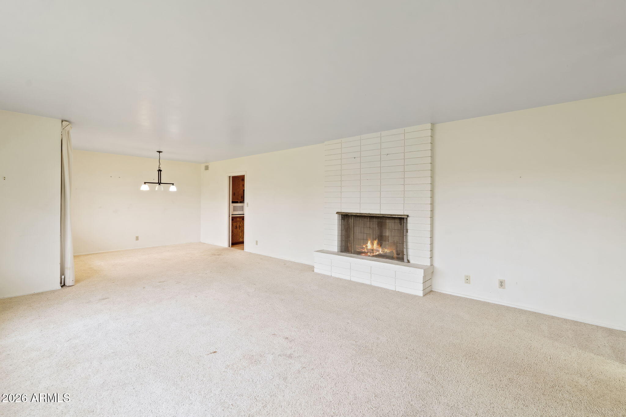 3502 E PASADENA Avenue