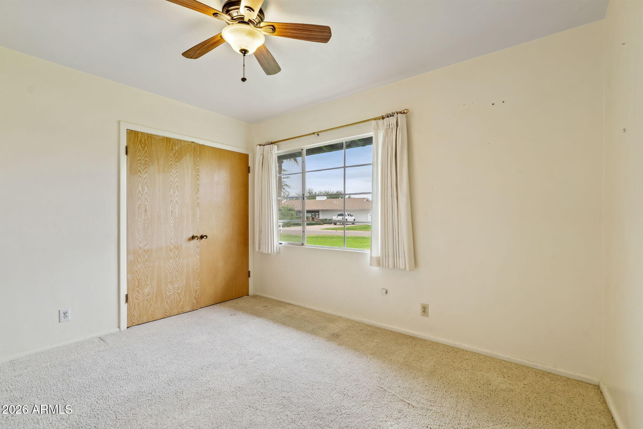 3502 E PASADENA Avenue