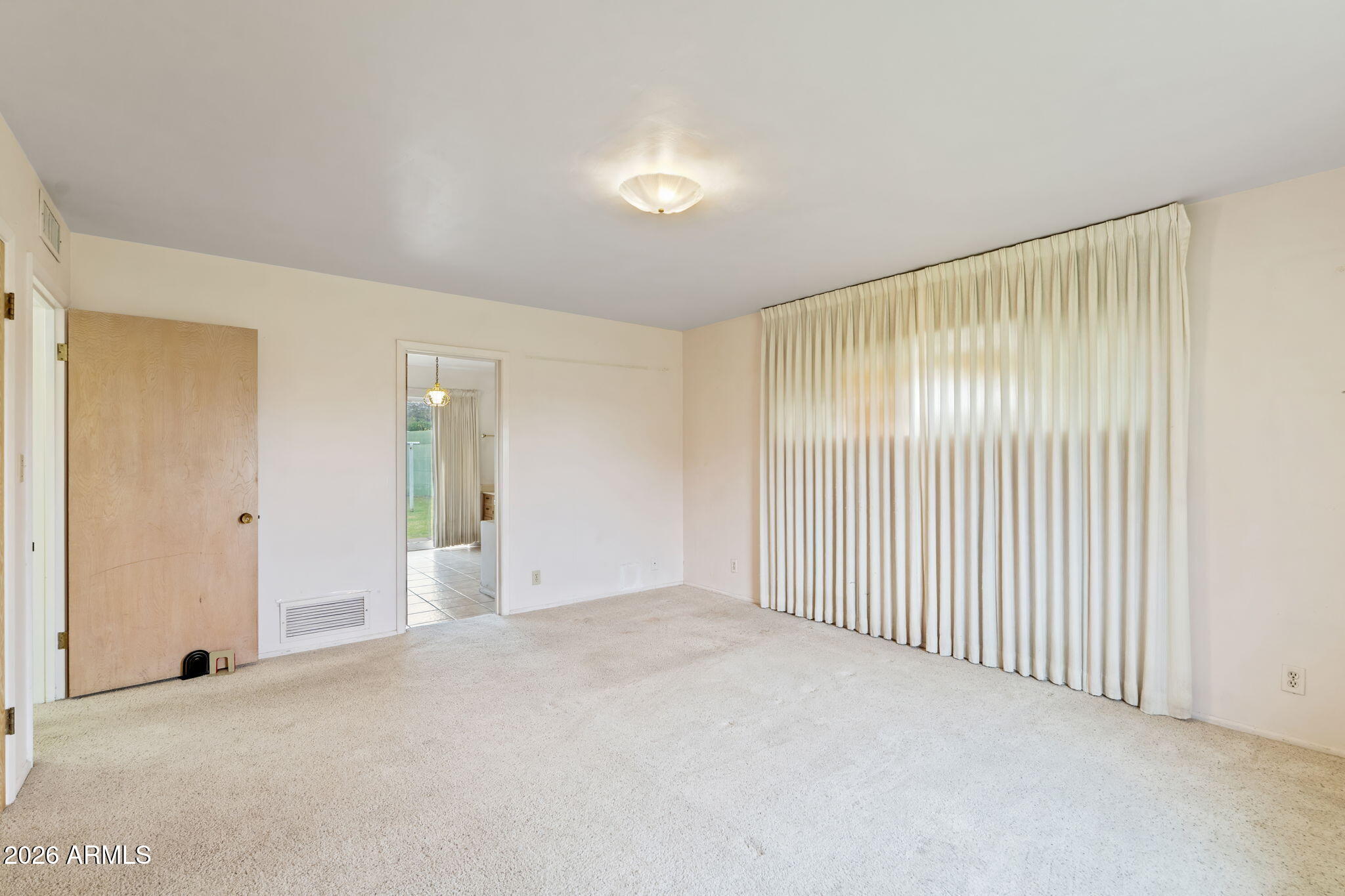 3502 E PASADENA Avenue