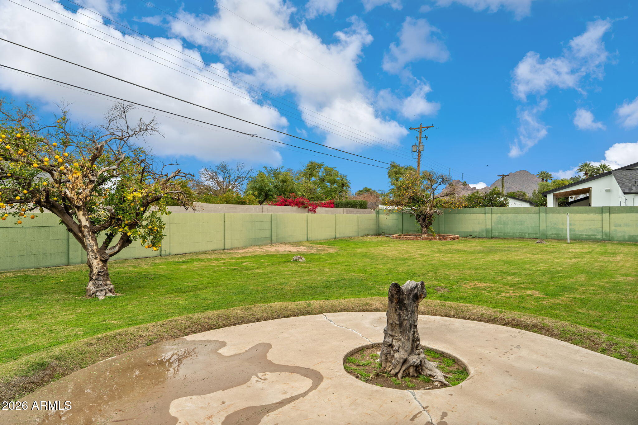 3502 E PASADENA Avenue