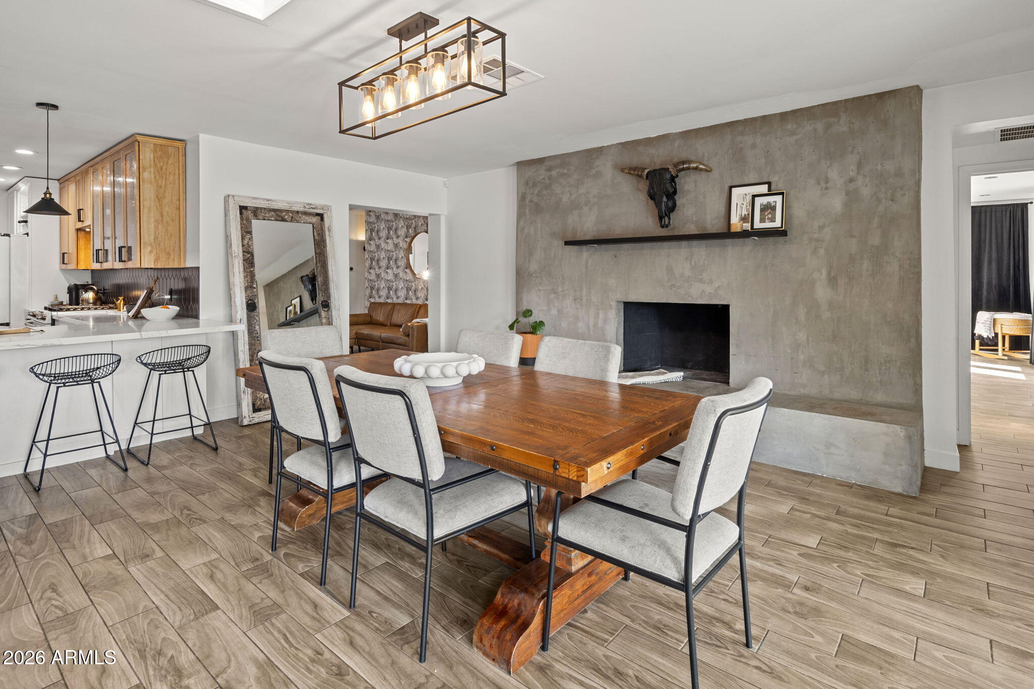 4215 E FLOWER Street