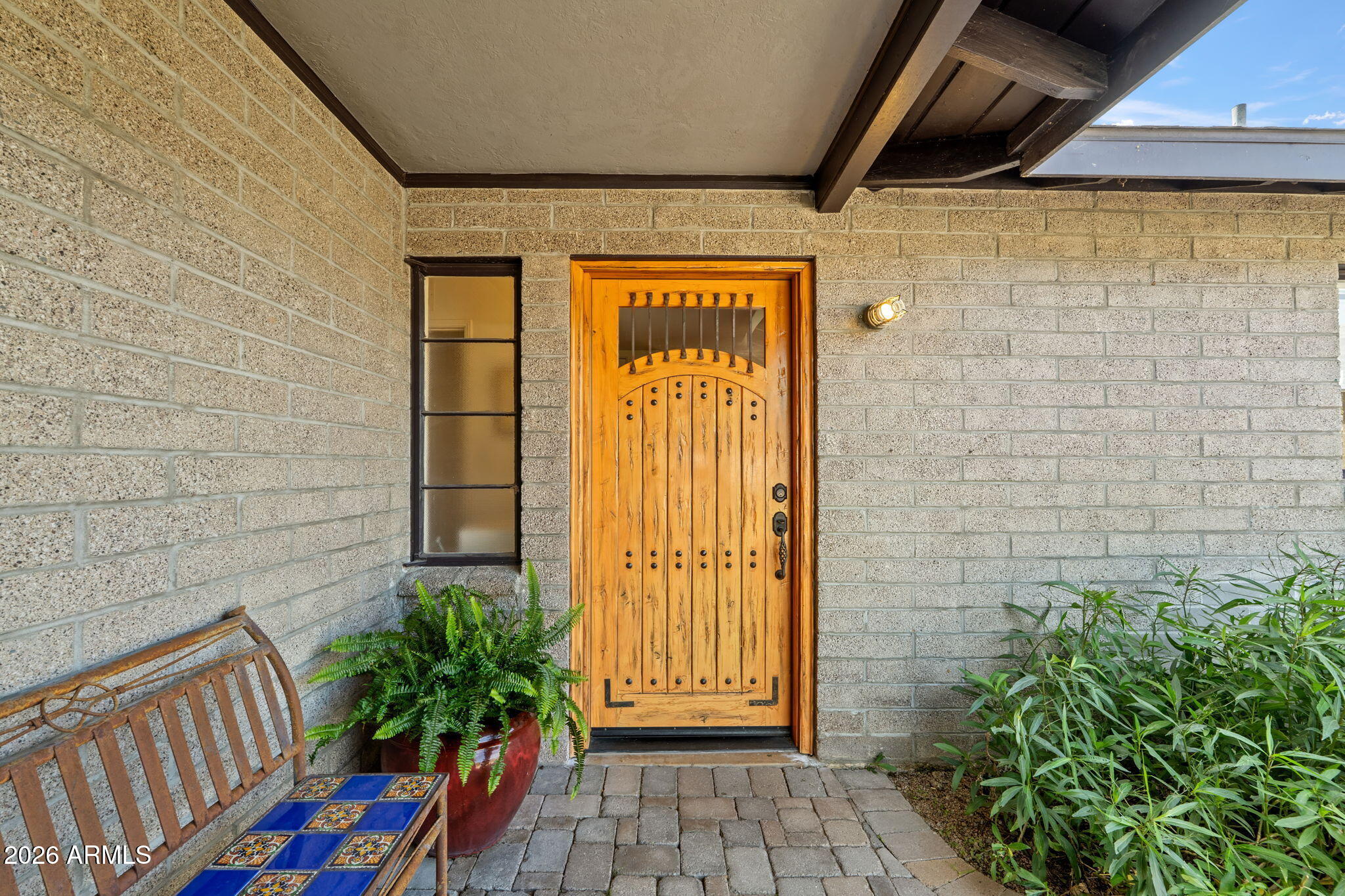 3215 E MISSOURI Avenue