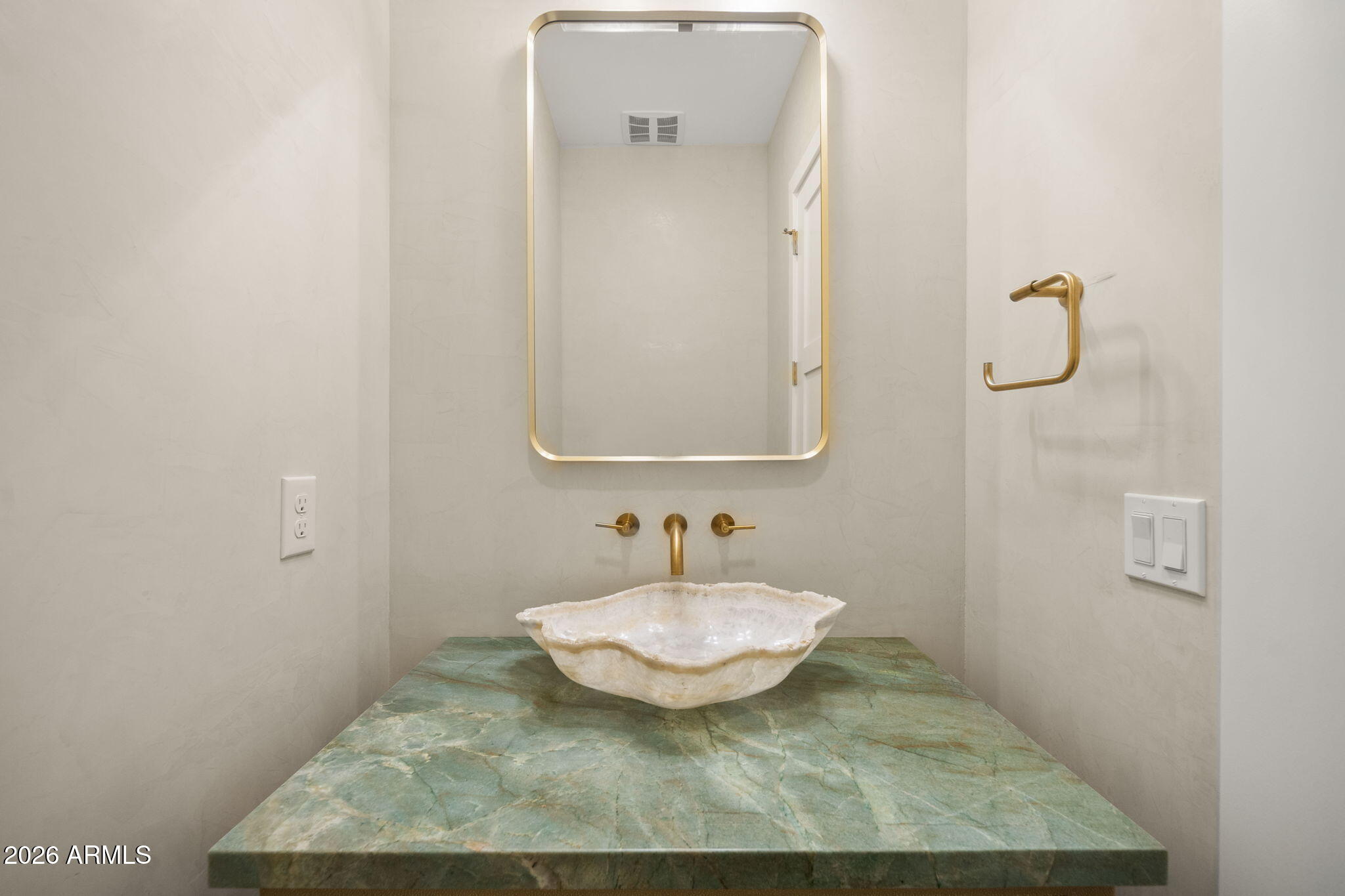 4227 E CAMPBELL Avenue