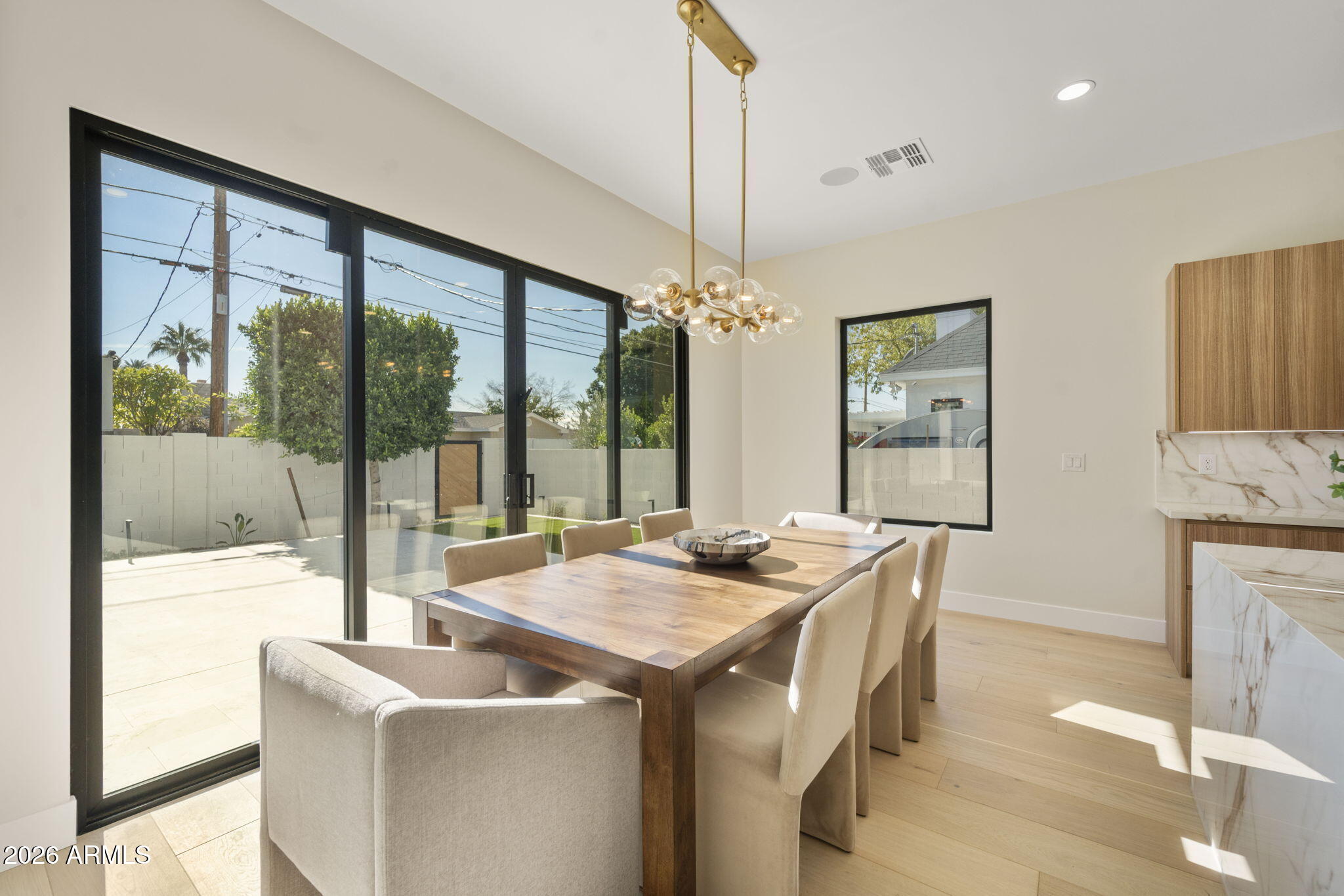 4227 E CAMPBELL Avenue