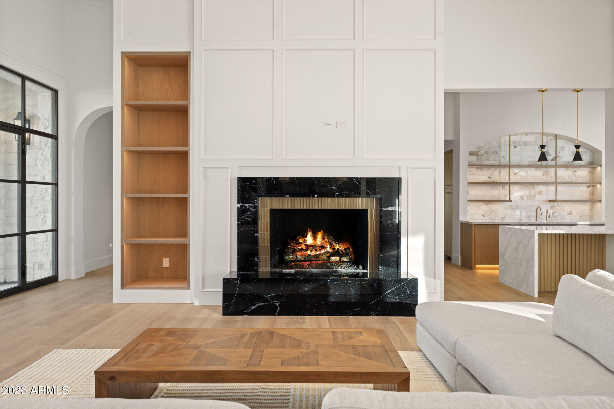 6610 N MOUNTAIN VIEW Drive