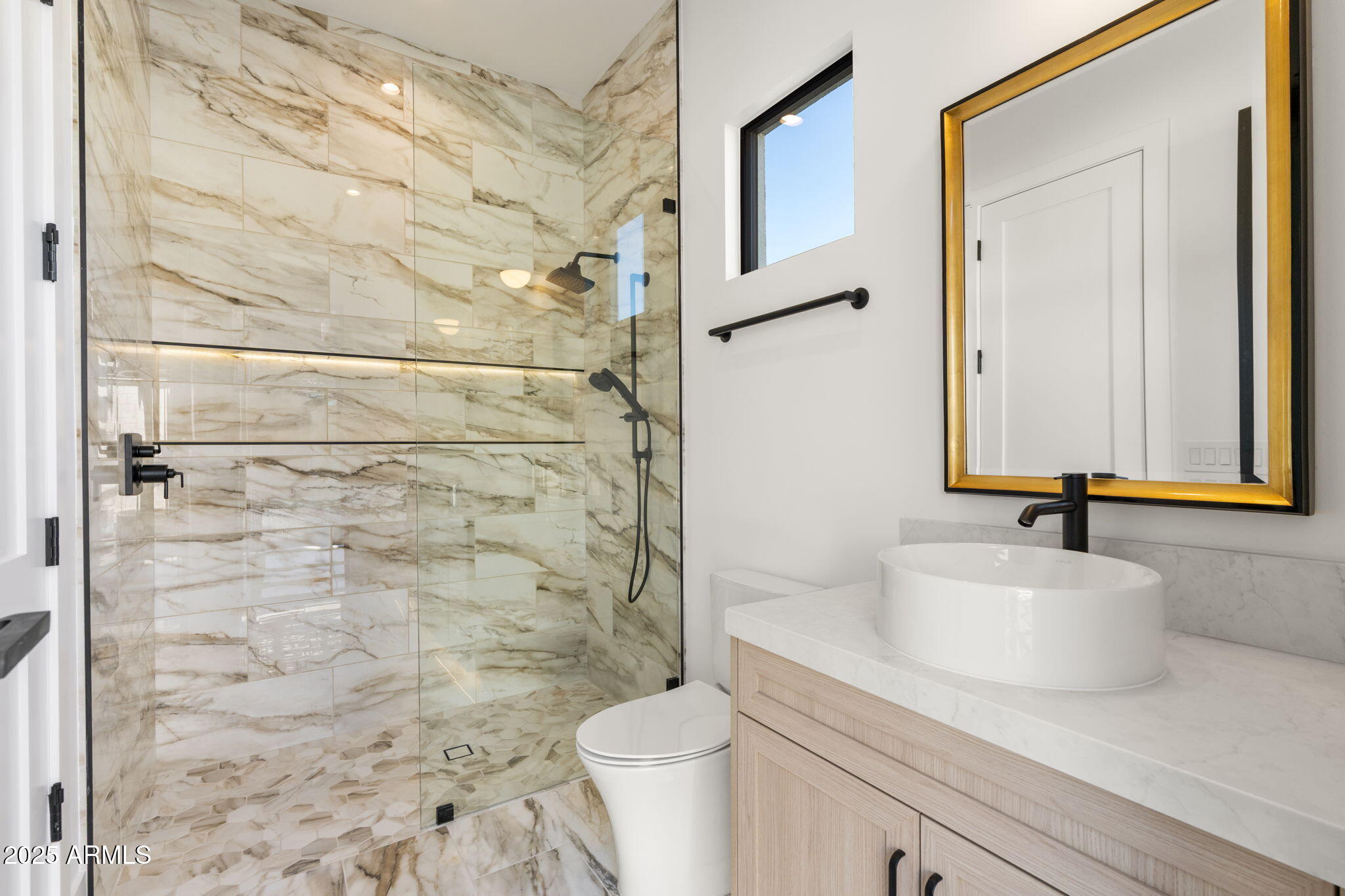 4534 E PEBBLE RIDGE Road