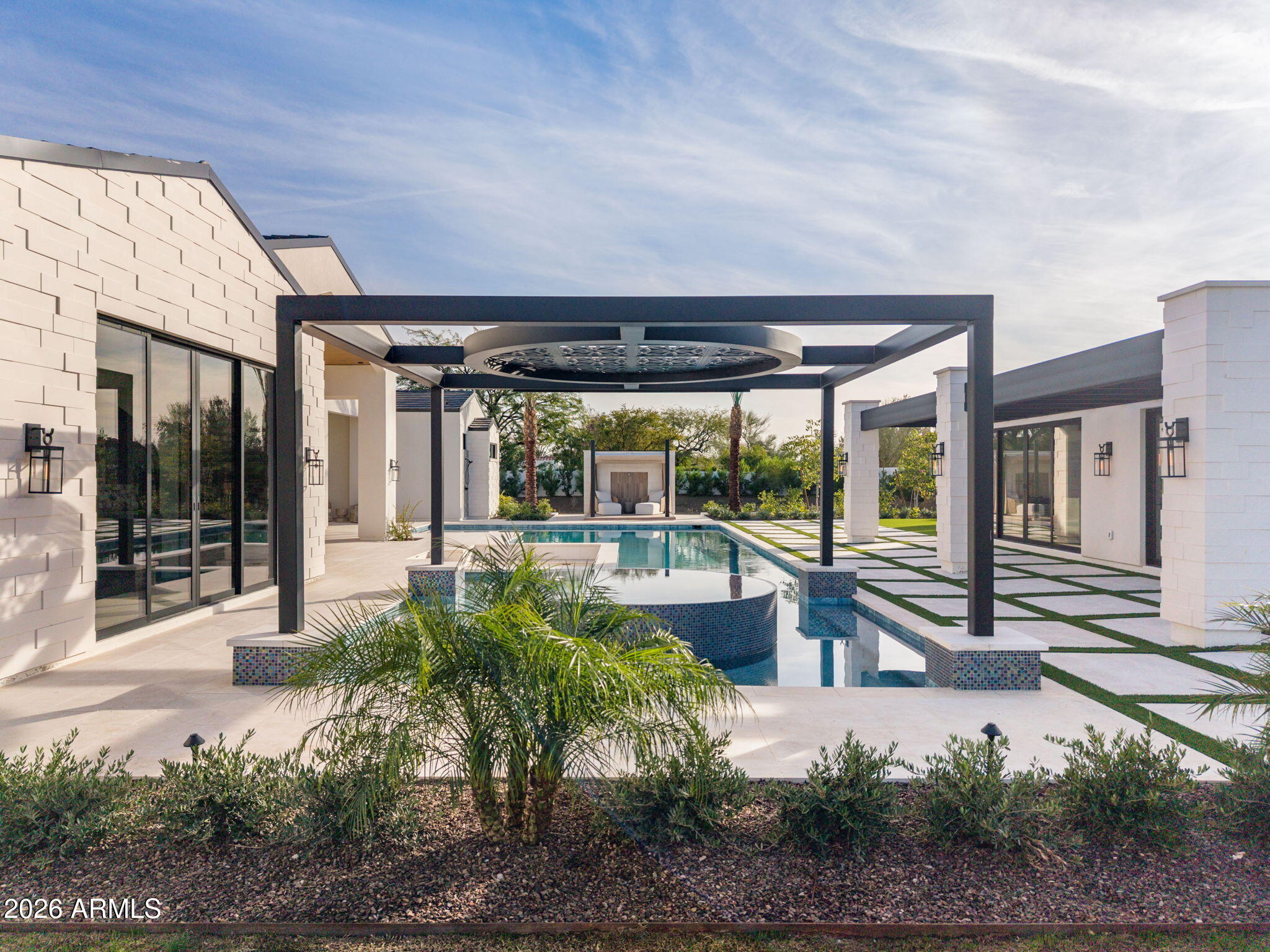 4534 E PEBBLE RIDGE Road