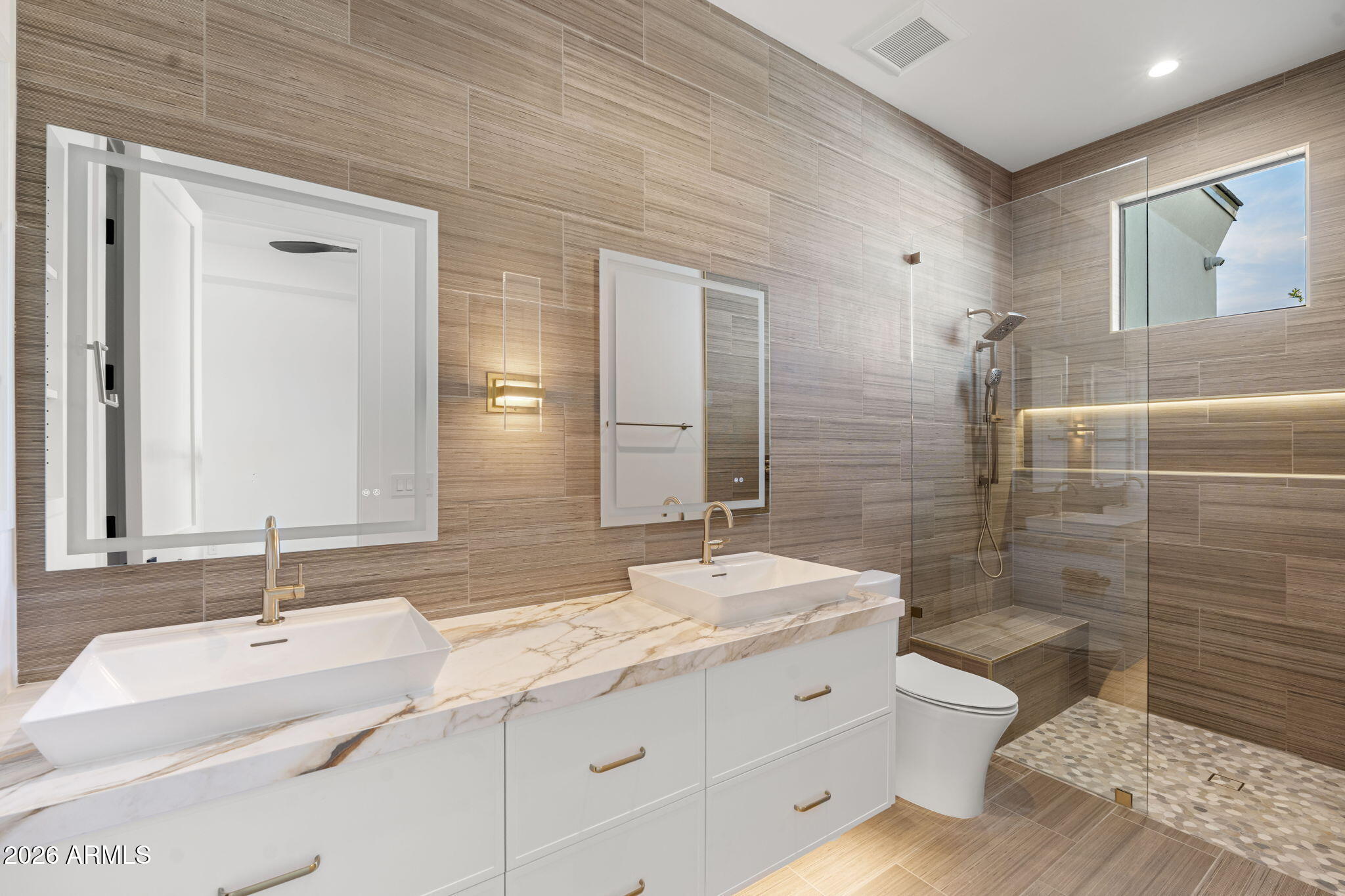 4534 E PEBBLE RIDGE Road