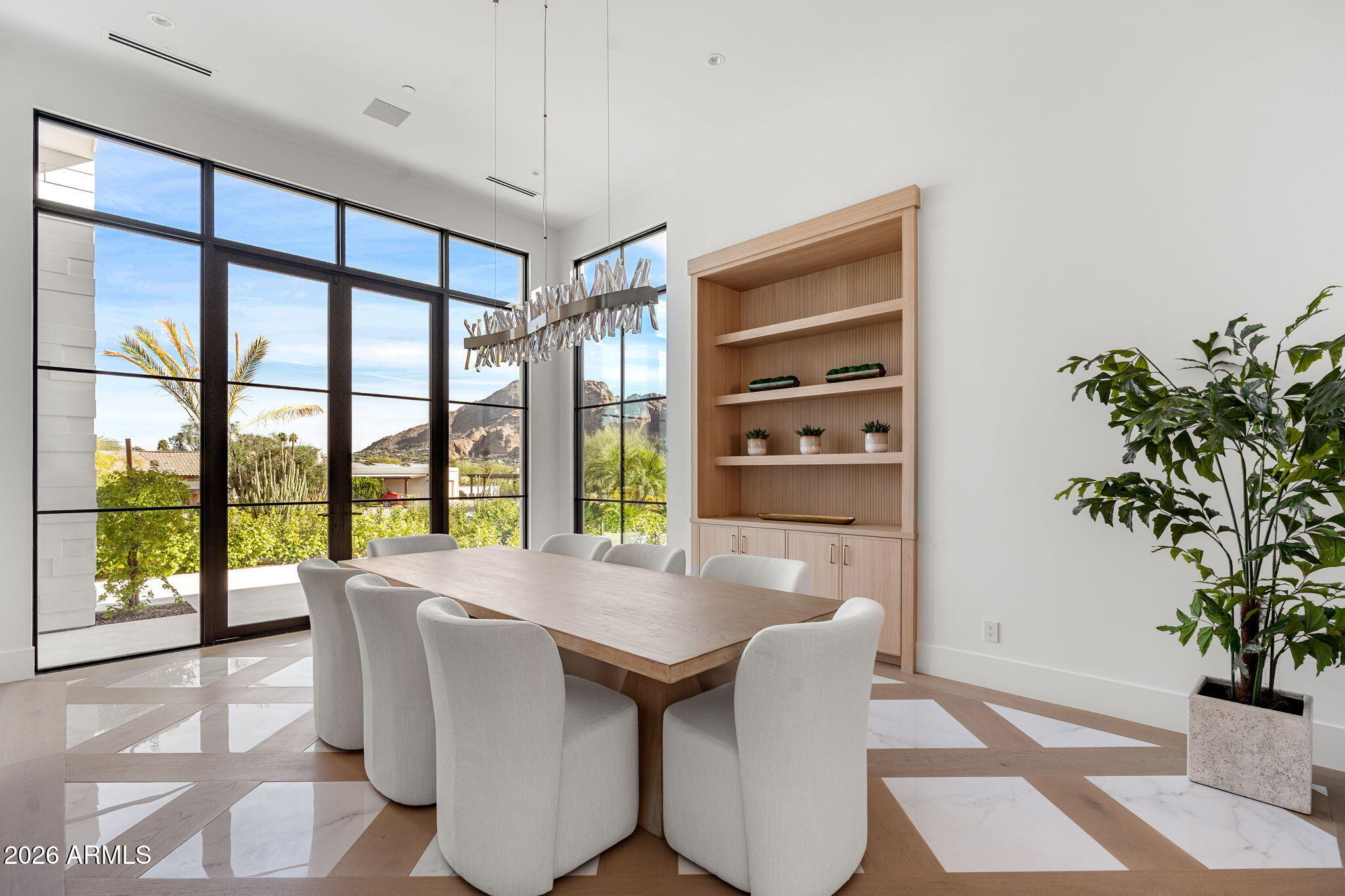 4534 E PEBBLE RIDGE Road