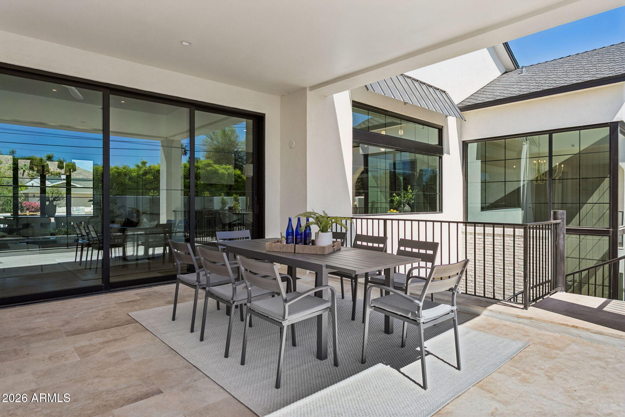 5935 E CALLE TUBERIA