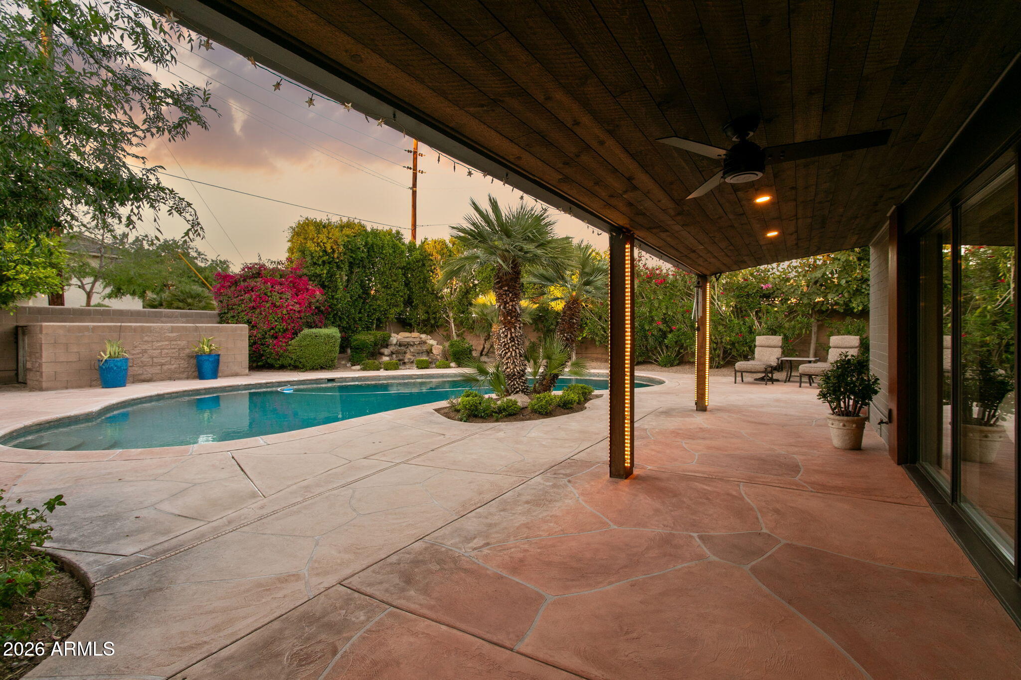 2140 E SOLANO Drive