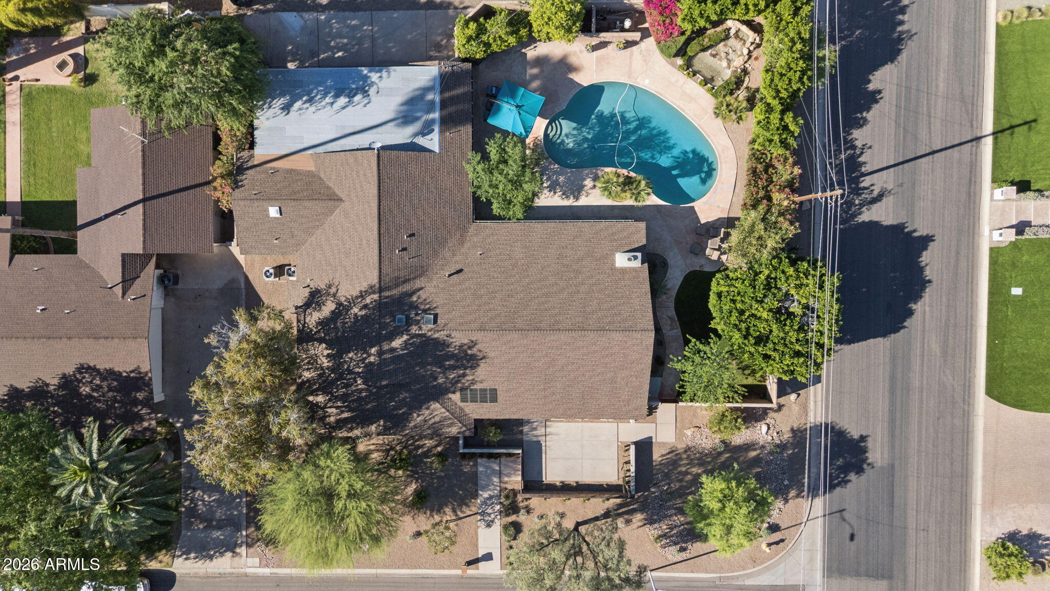 2140 E SOLANO Drive